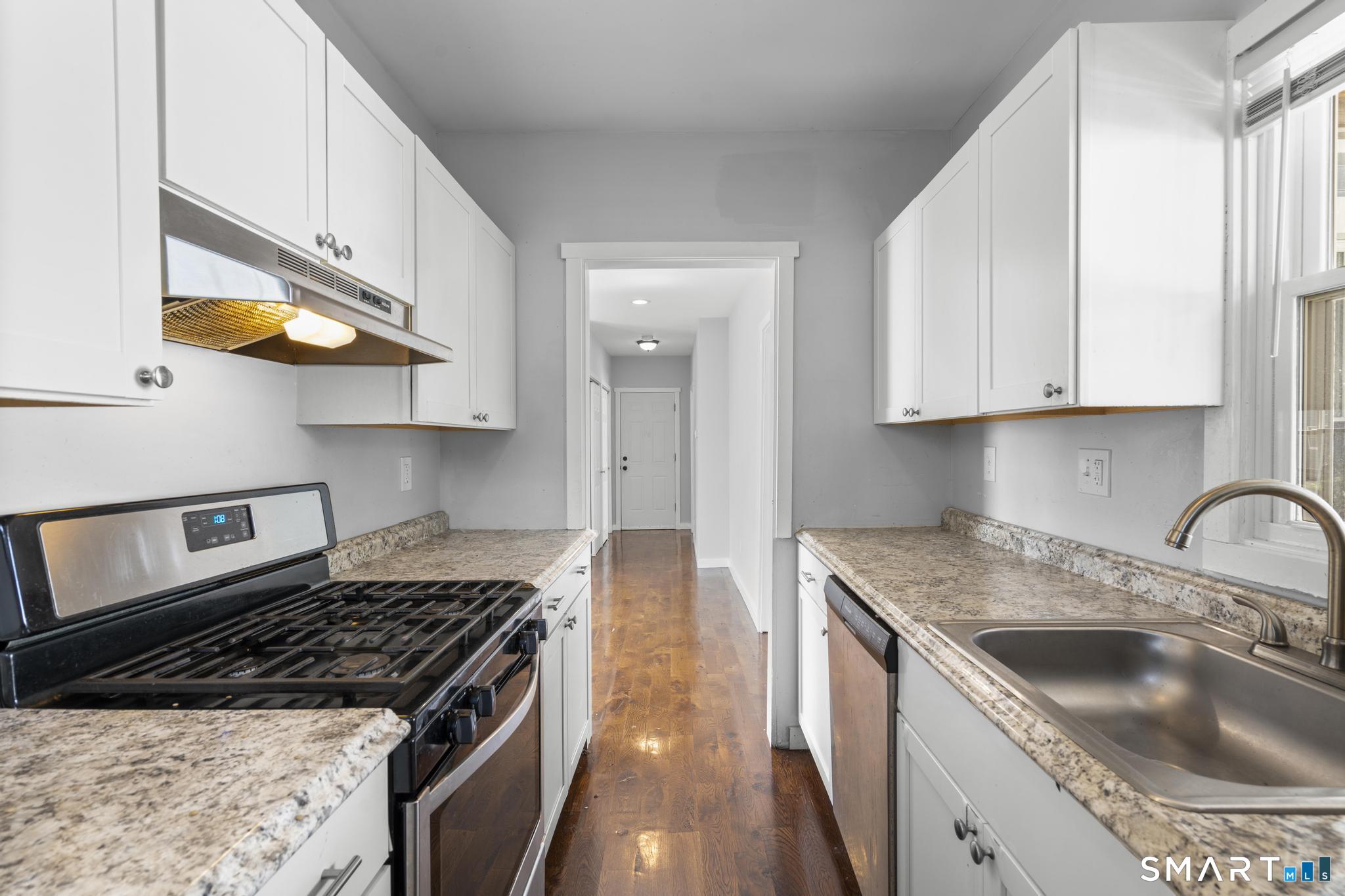 62 Saint Michaels Avenue Unit: 1st Floor