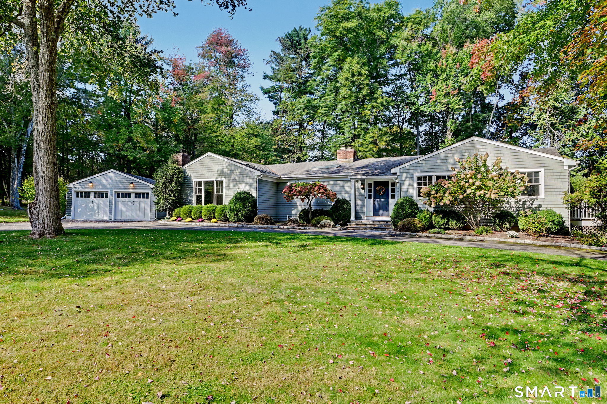 29 South Lake Drive