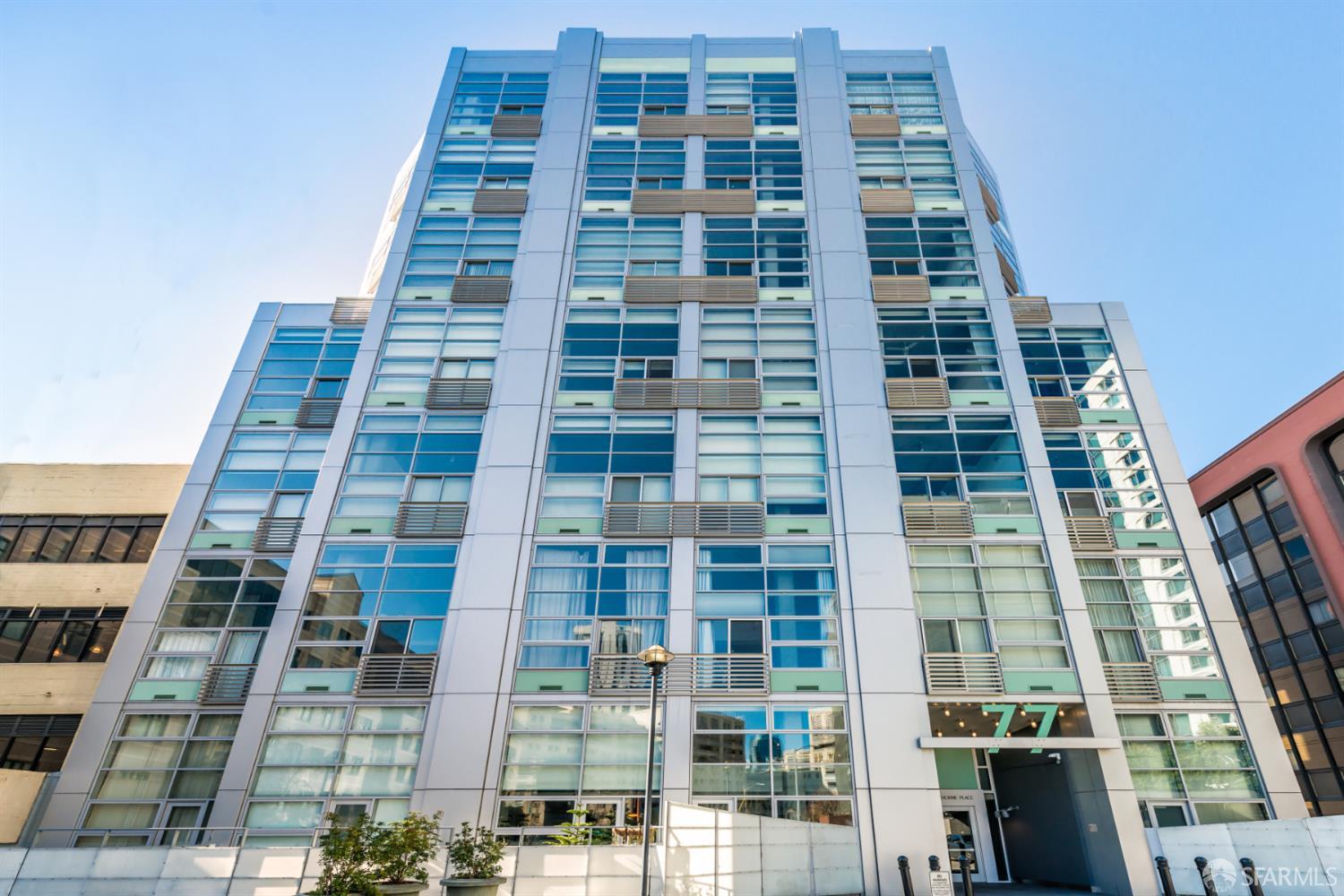 77 Dow Place # 111