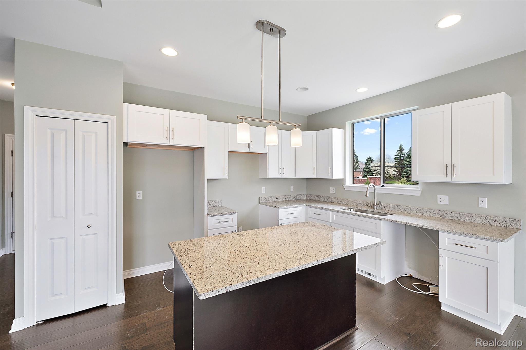 52990 TRAILSIDE CIRCLE