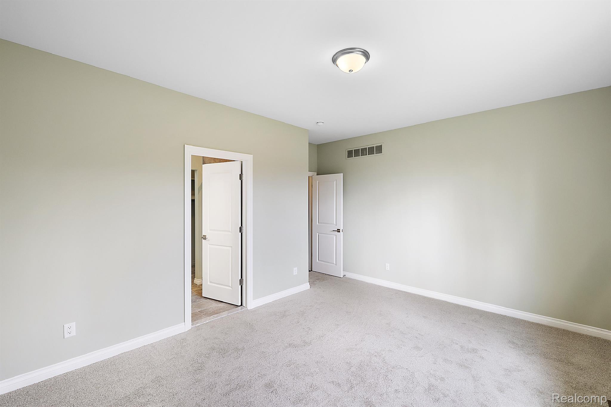 52990 TRAILSIDE CIRCLE