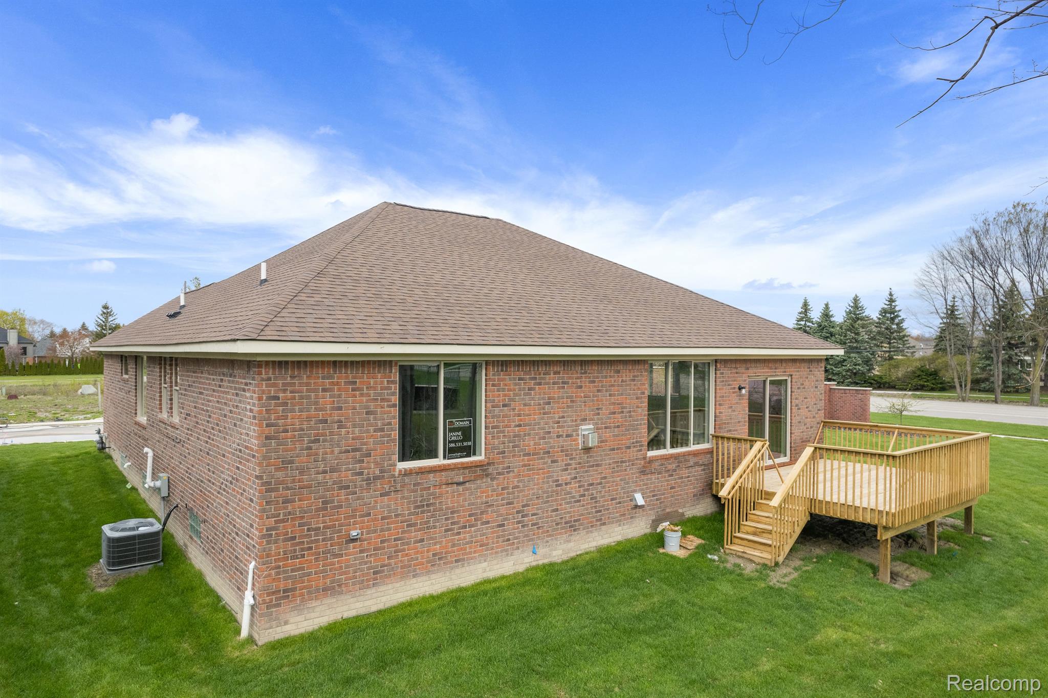 52990 TRAILSIDE CIRCLE