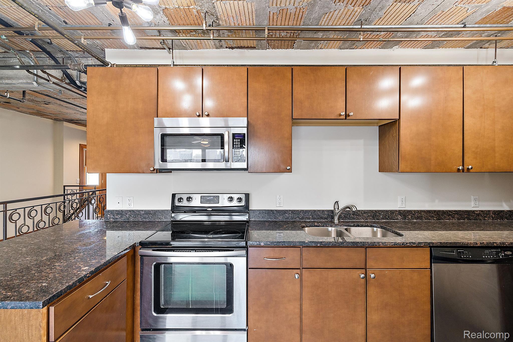 2915 JOHN R STREET 506