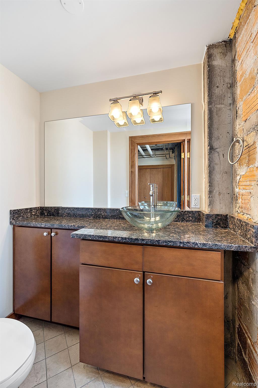 2915 JOHN R STREET 506