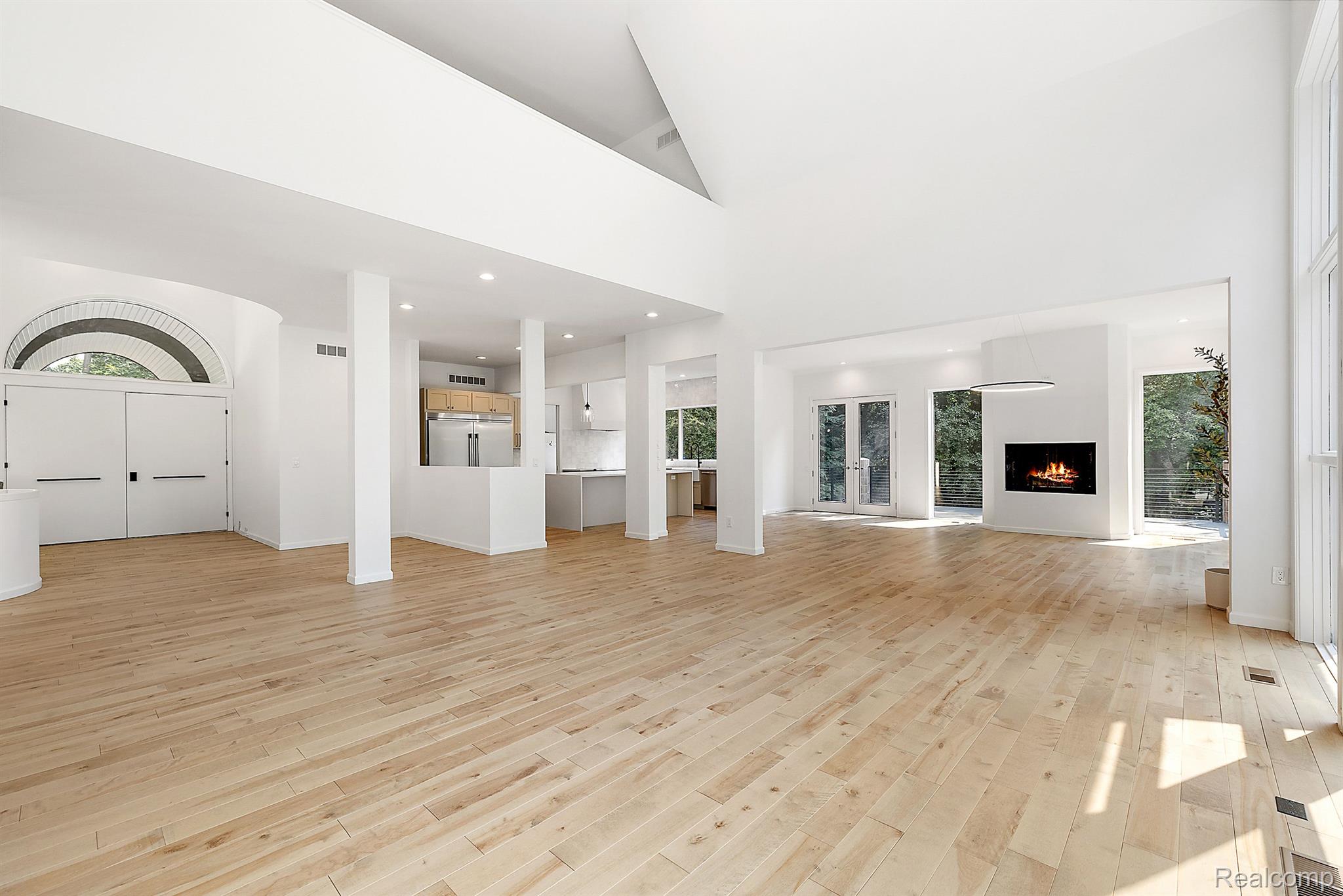 25 SCENIC OAKS DRIVE N