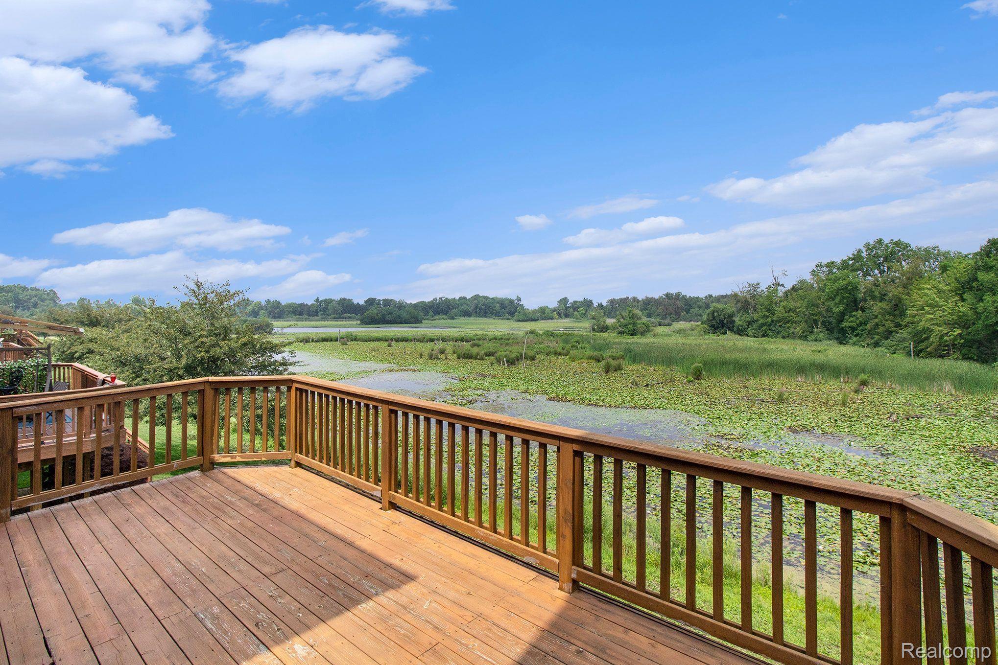 214 SHORE BROOK LANE