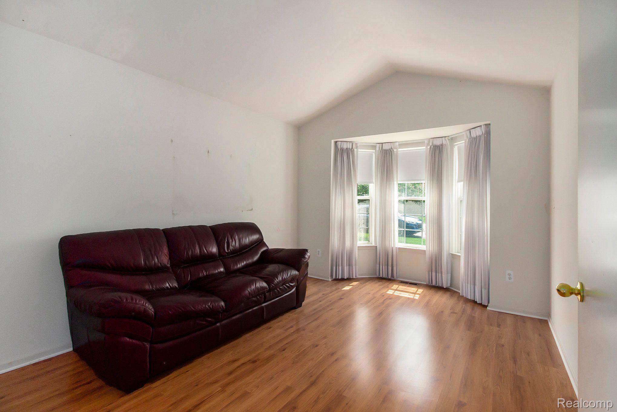 214 SHORE BROOK LANE