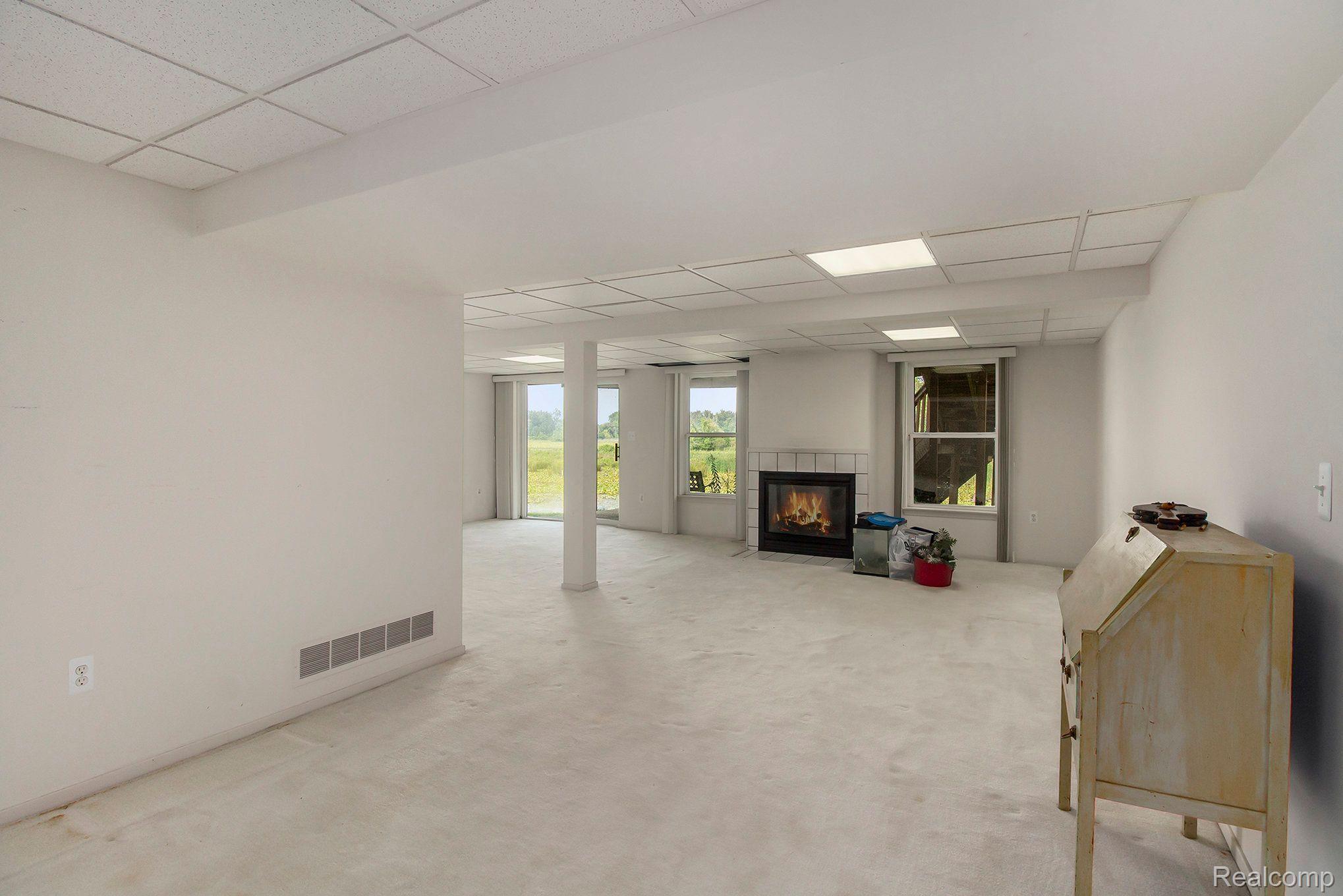 214 SHORE BROOK LANE