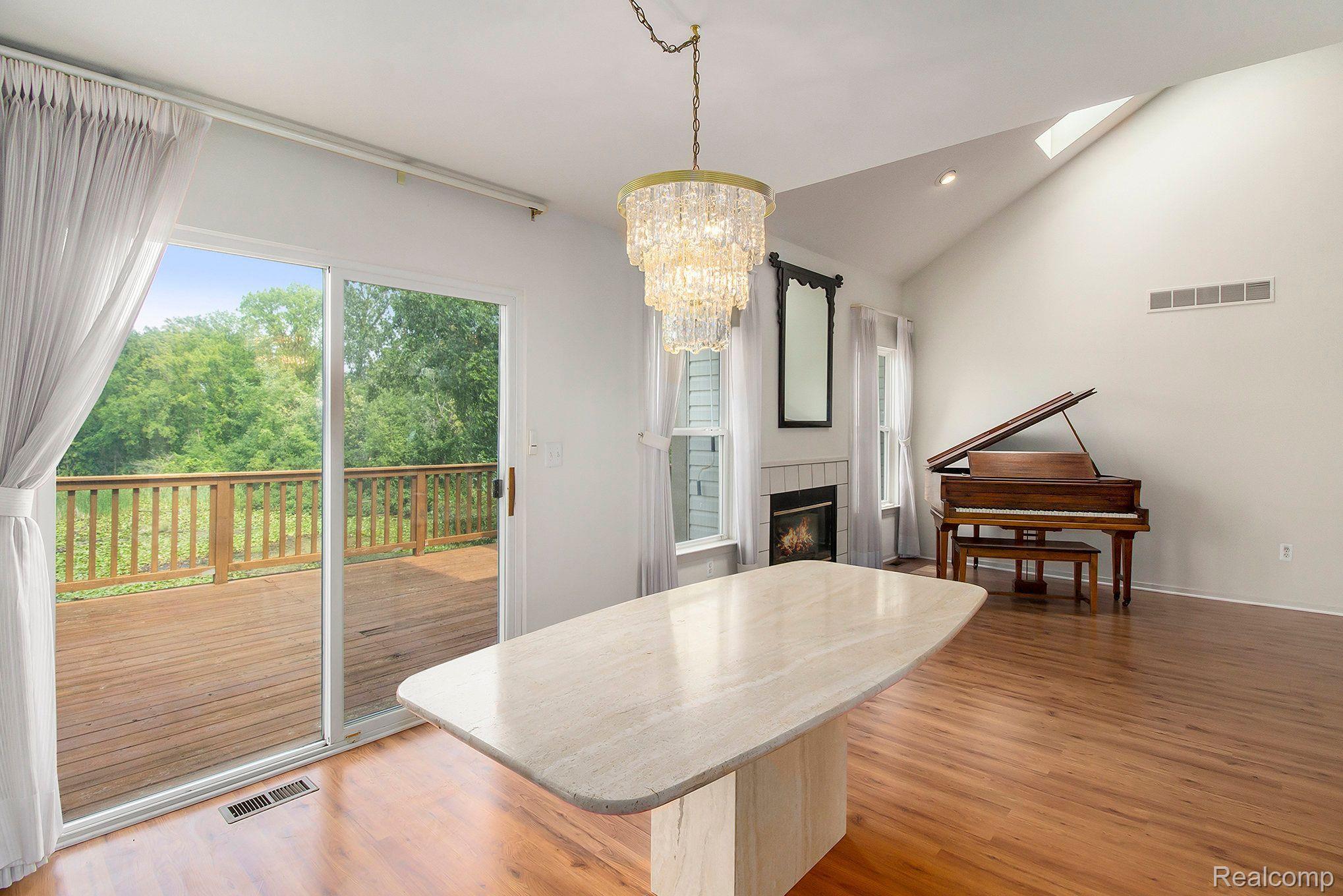 214 SHORE BROOK LANE