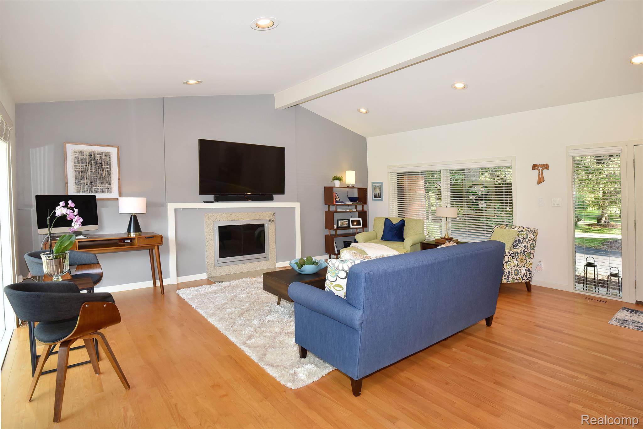 4635 PICKERING ROAD