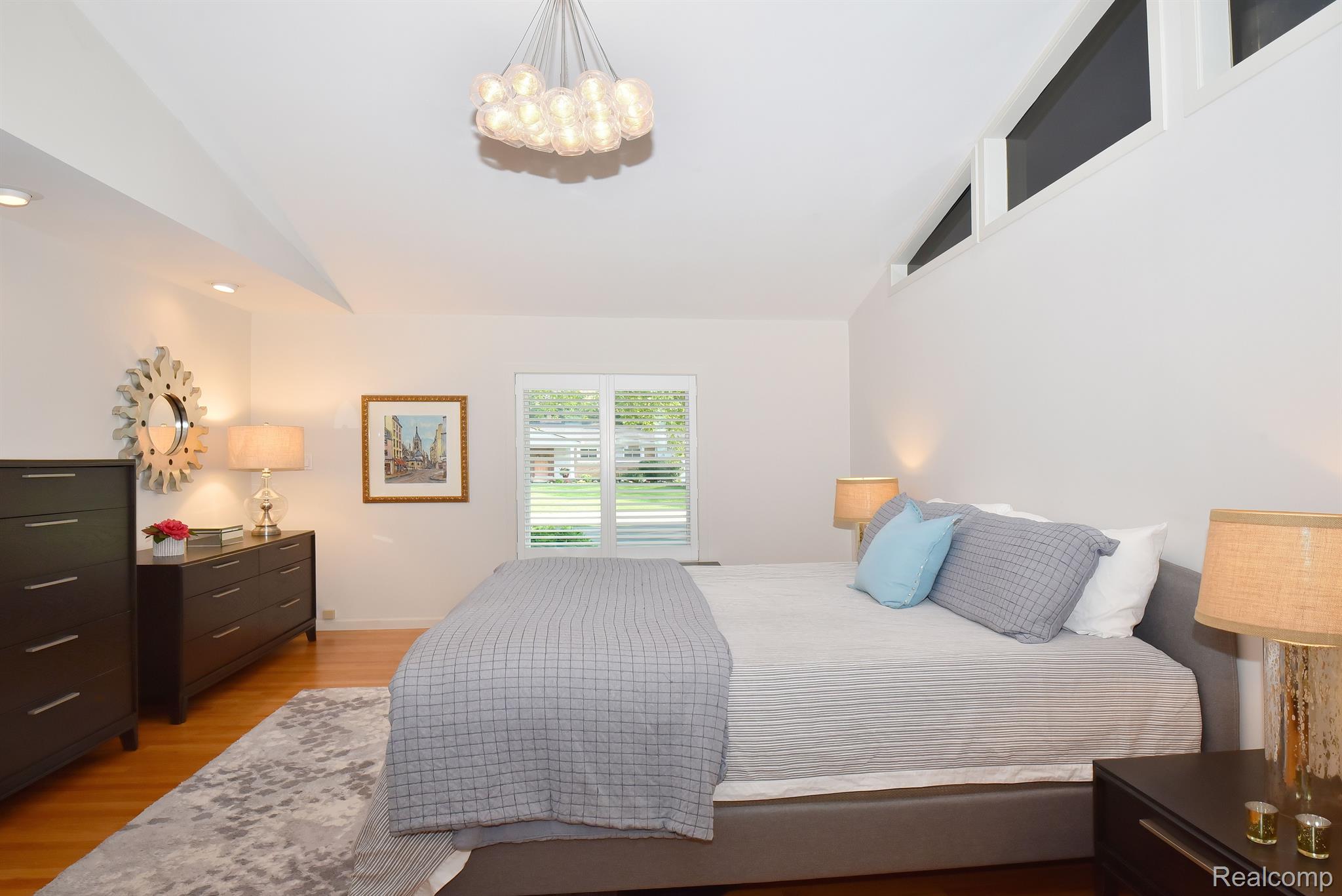 4635 PICKERING ROAD
