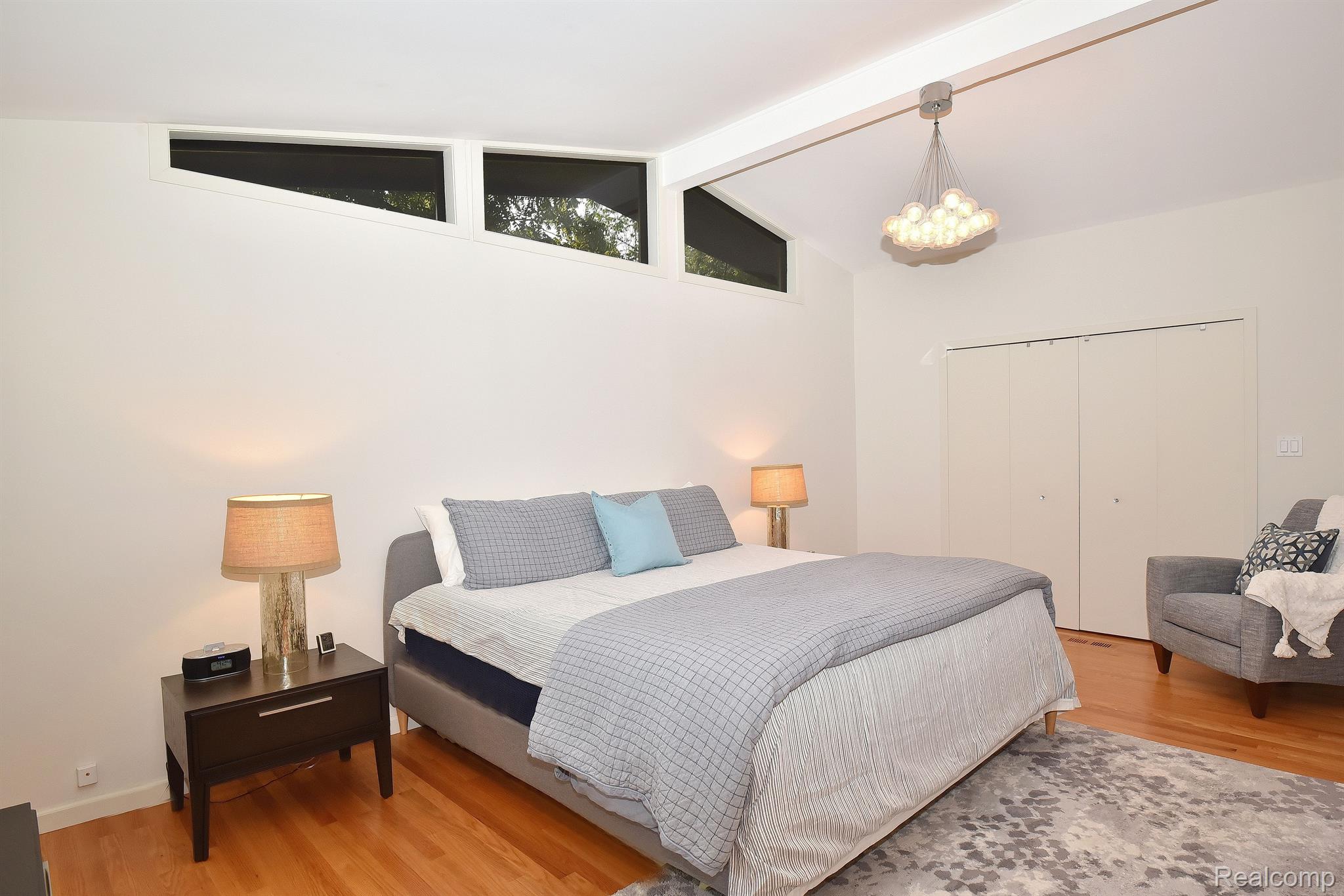 4635 PICKERING ROAD
