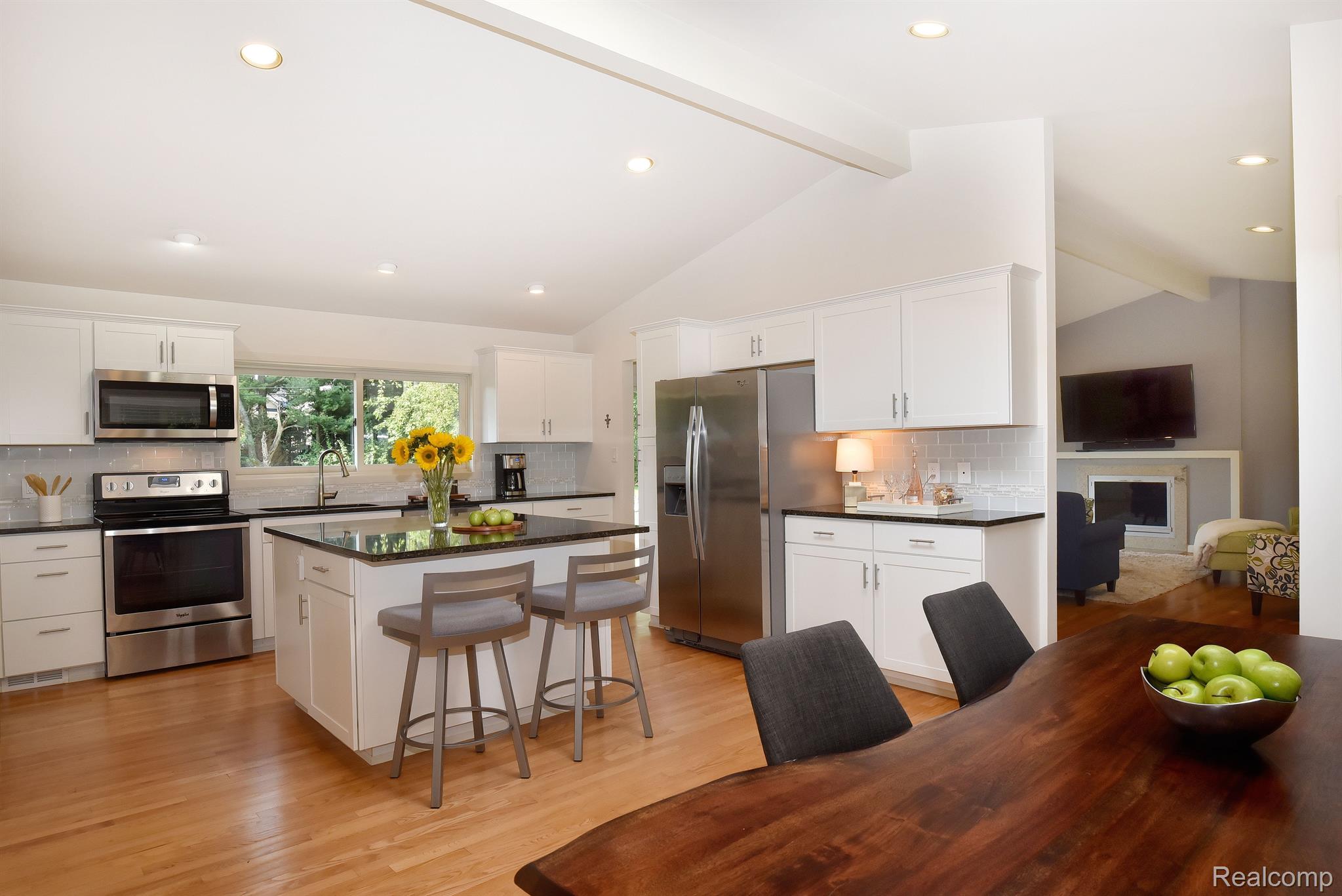 4635 PICKERING ROAD
