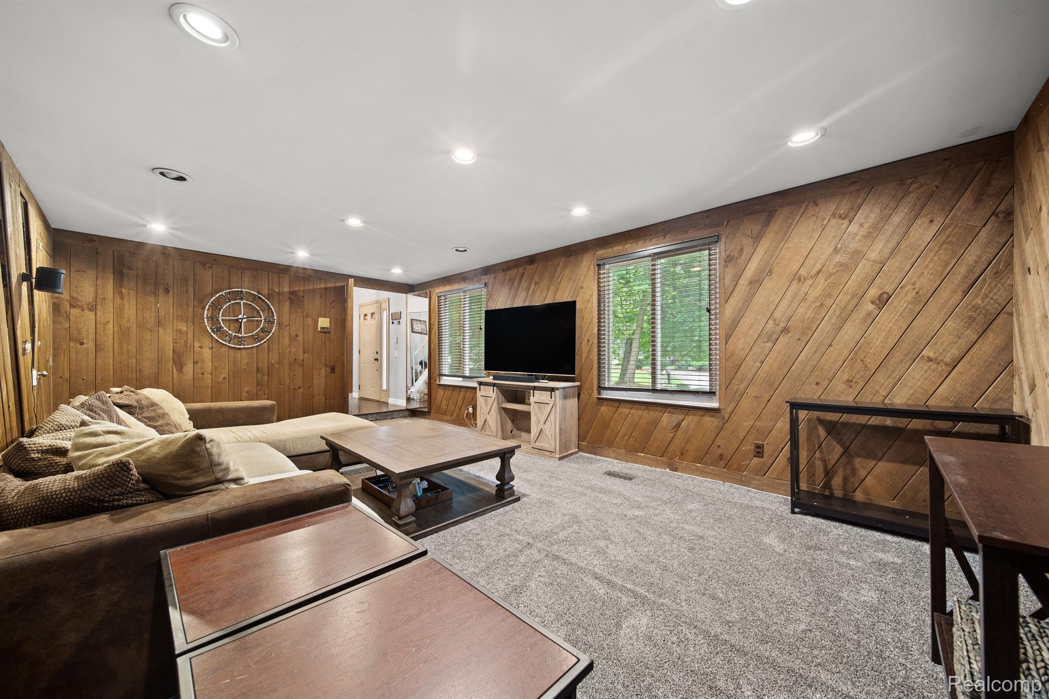 5092 CHESTERSHIRE DRIVE