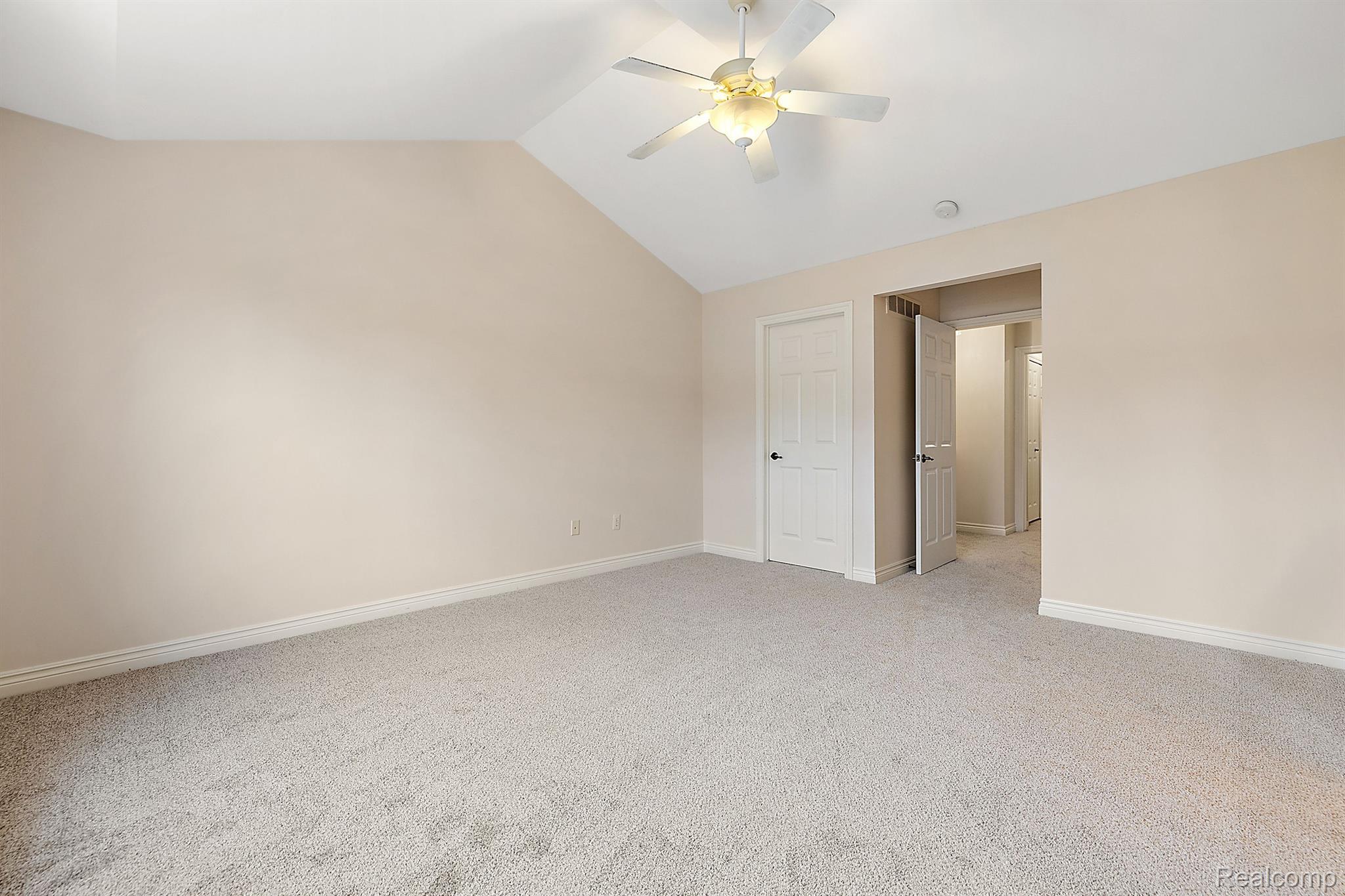 6025 WINDEMERE LANE