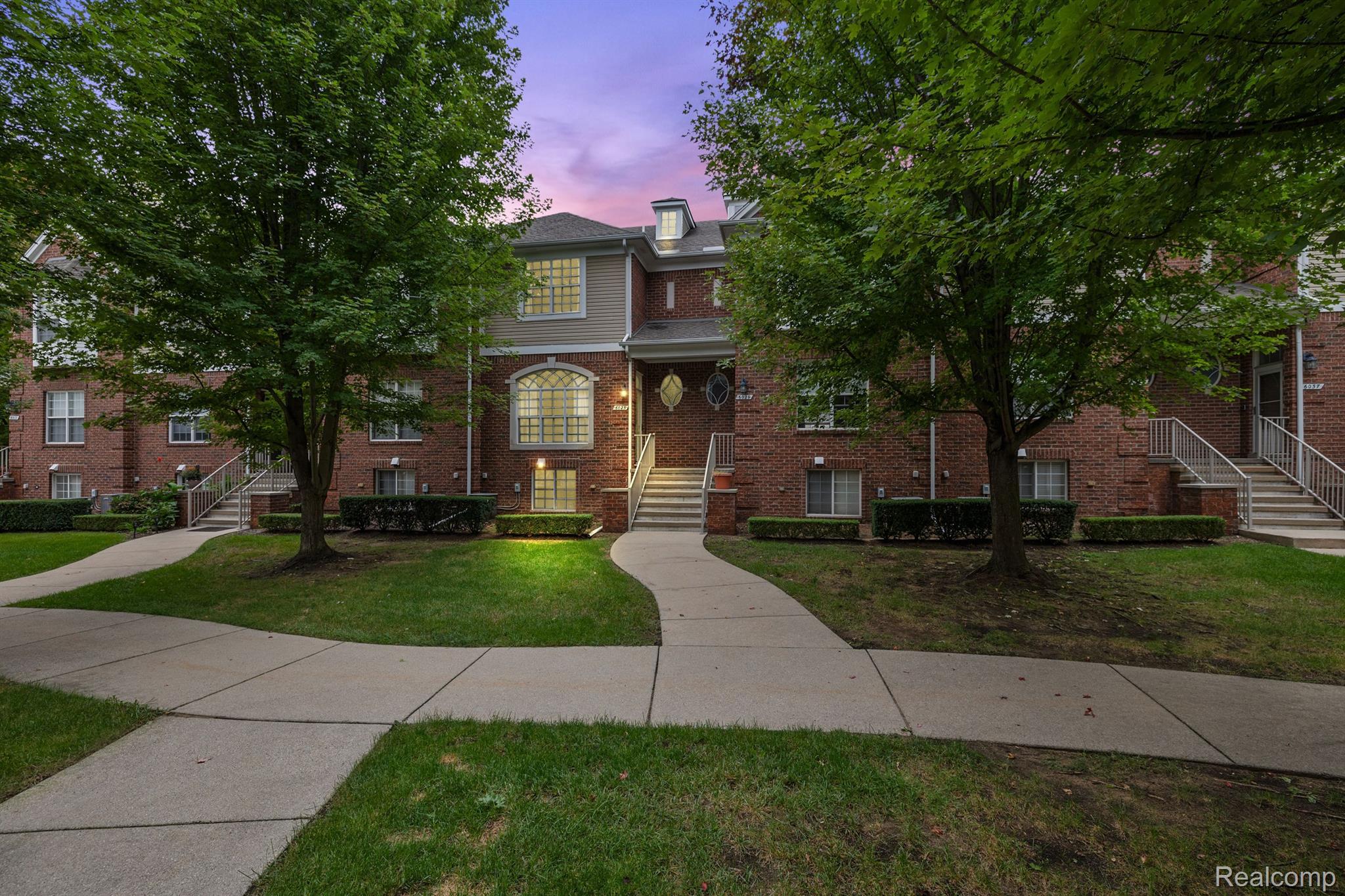 6025 WINDEMERE LANE