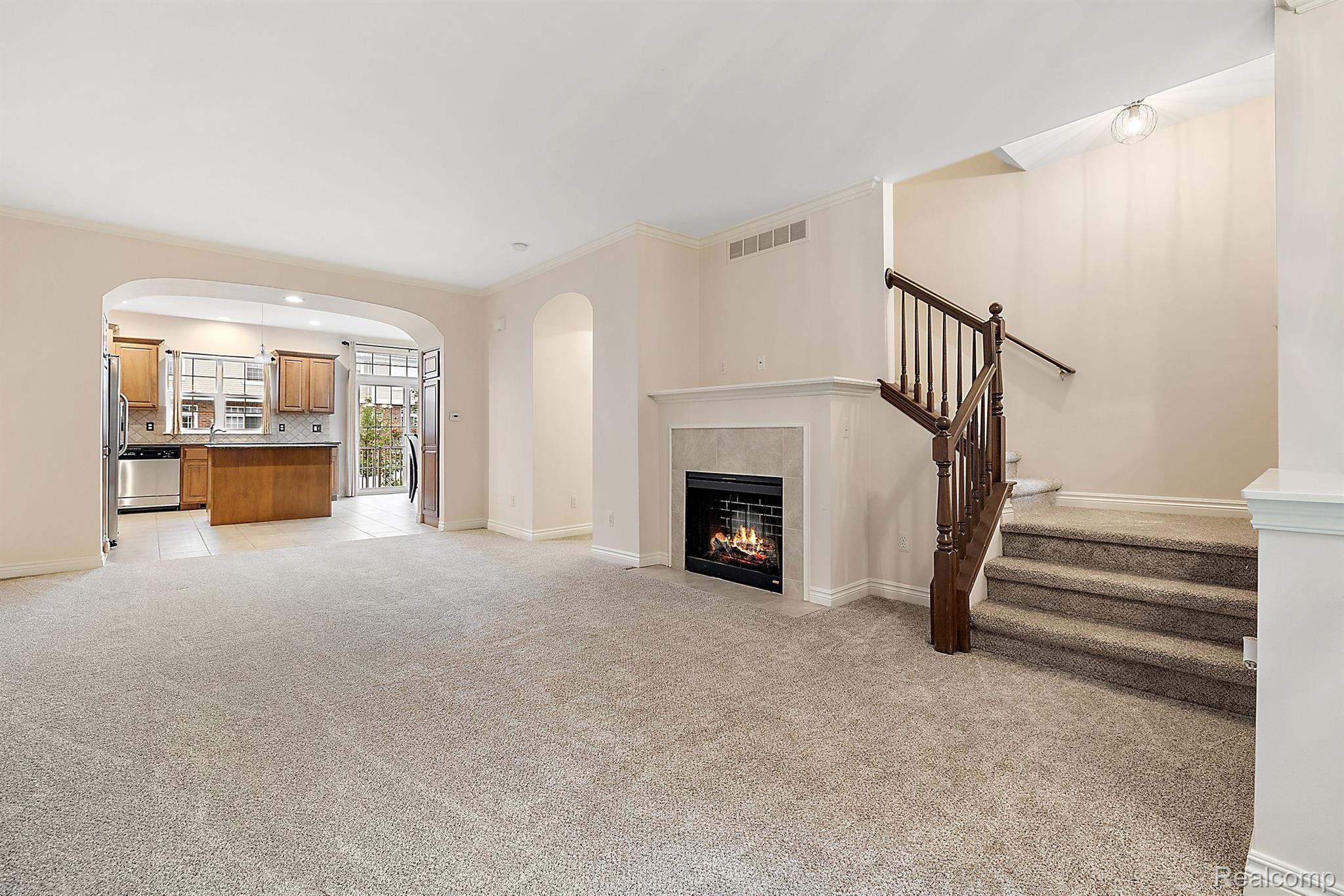6025 WINDEMERE LANE
