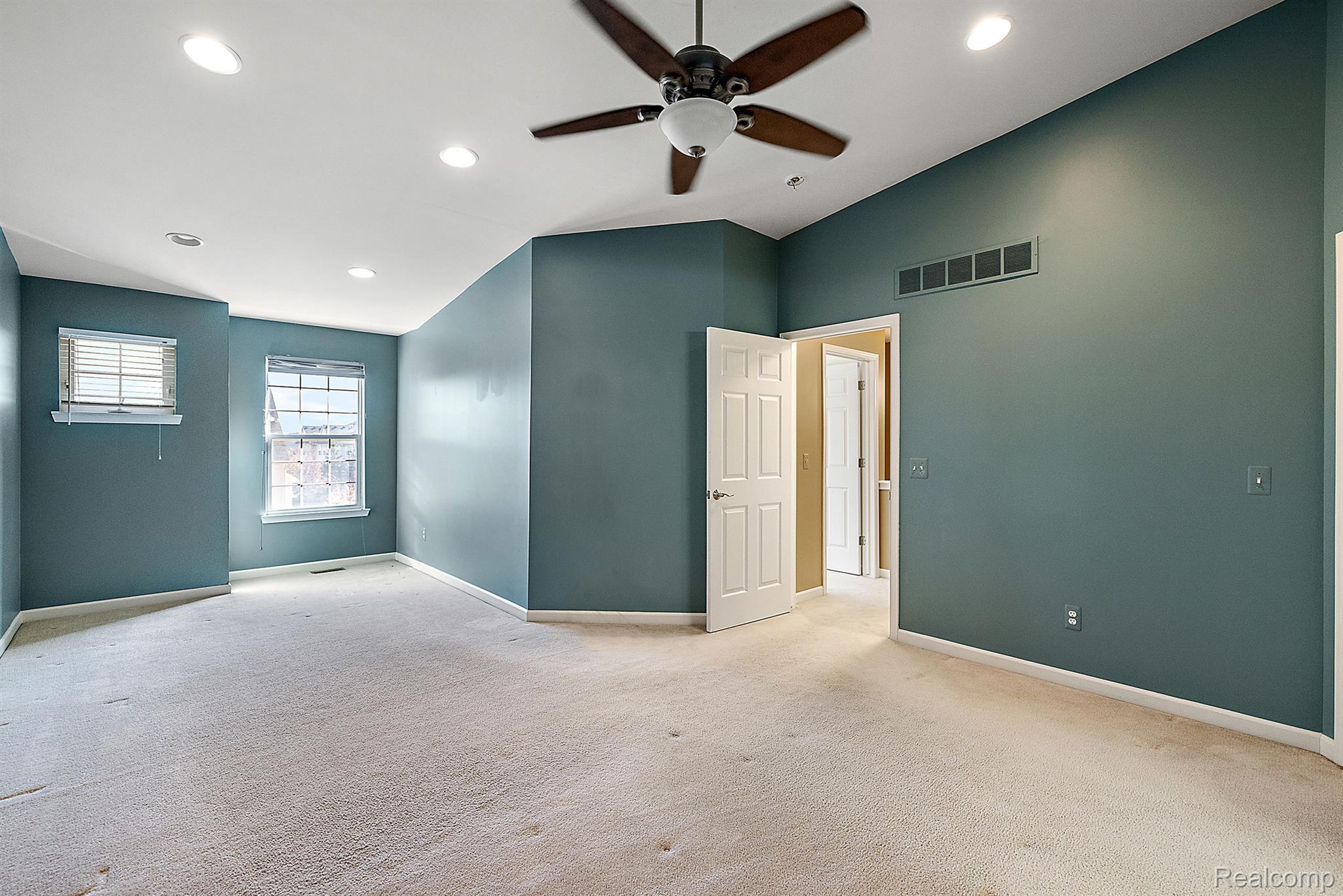 56637 LONG ISLAND DRIVE