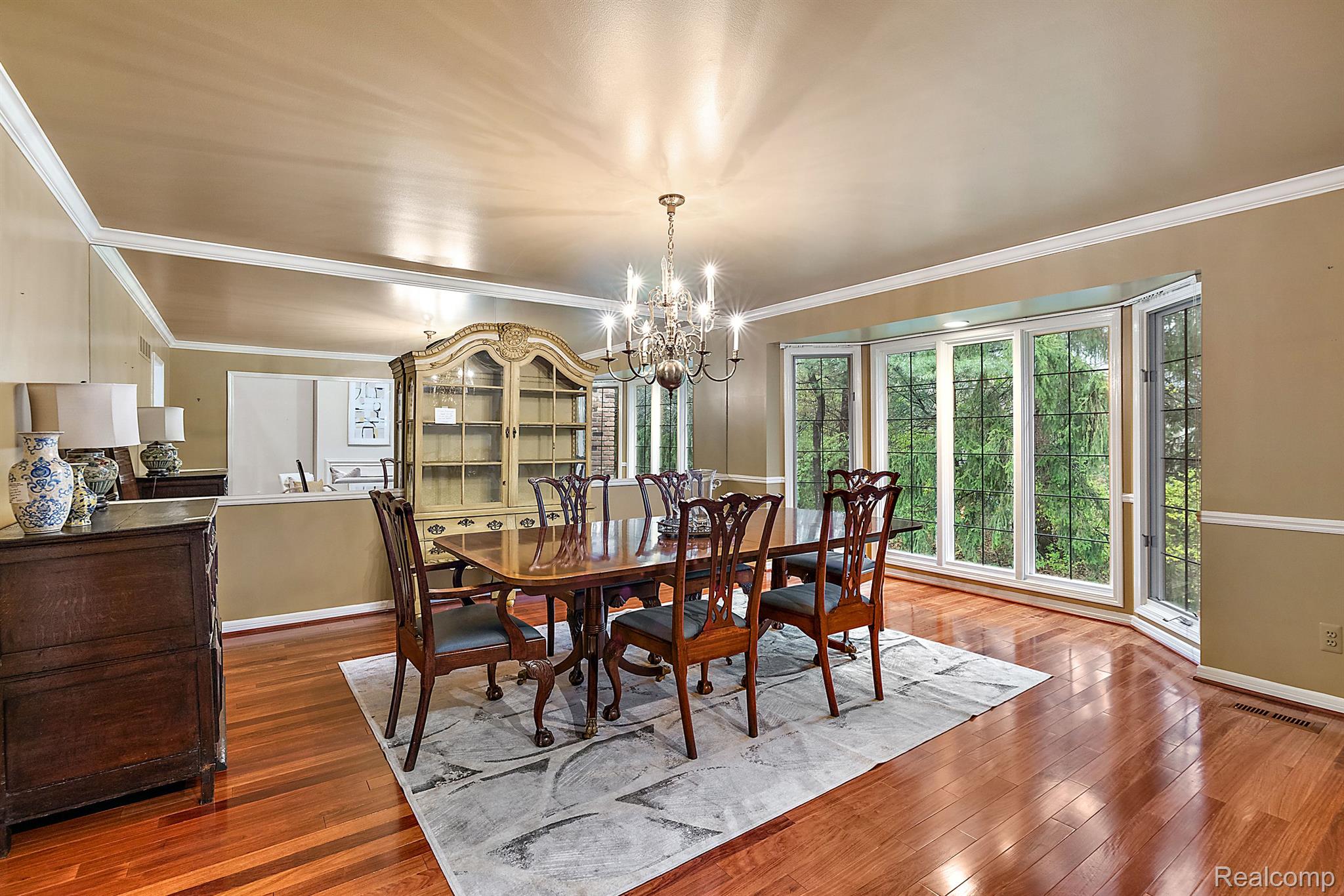 5584 PINE BROOKE COURT