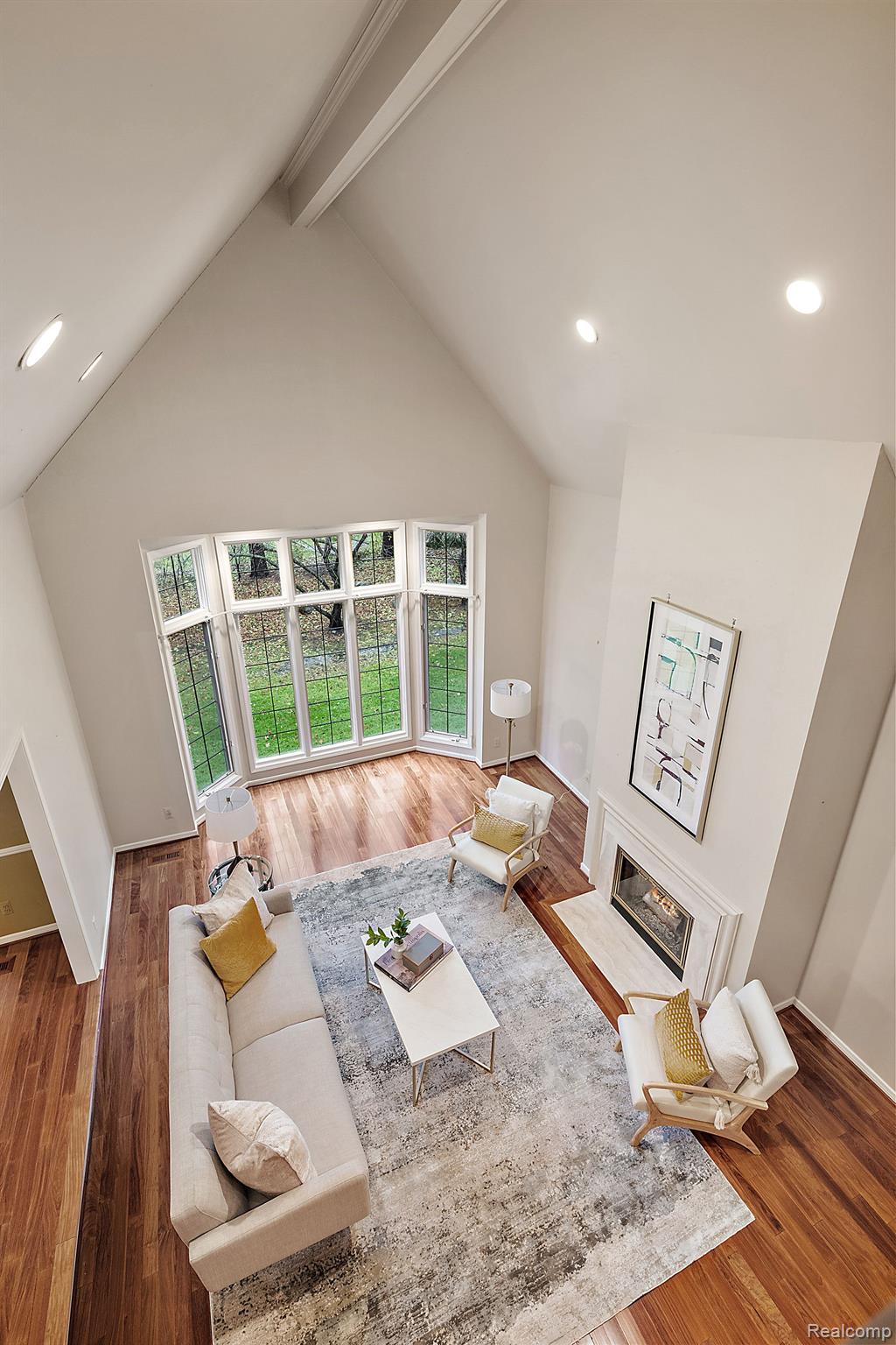 5584 PINE BROOKE COURT