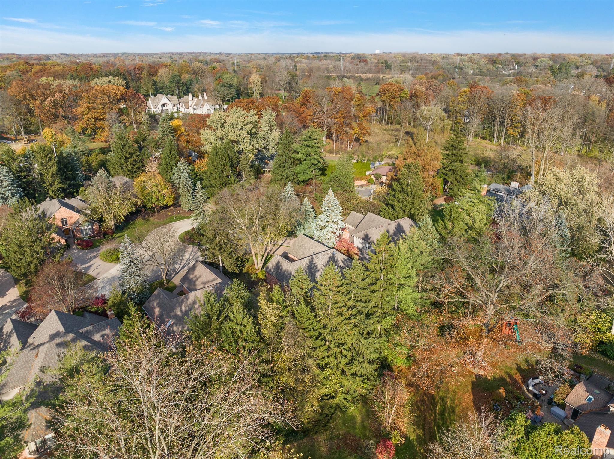 5584 PINE BROOKE COURT