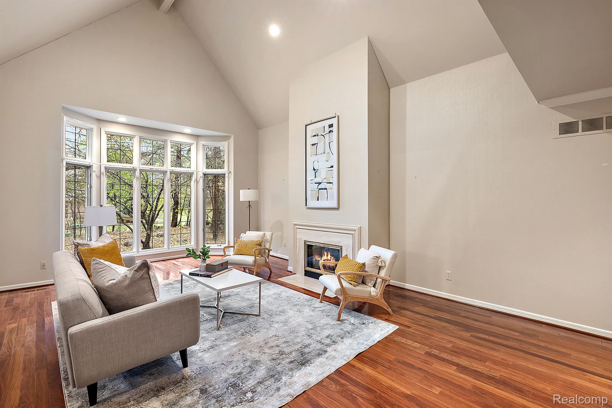 5584 PINE BROOKE COURT