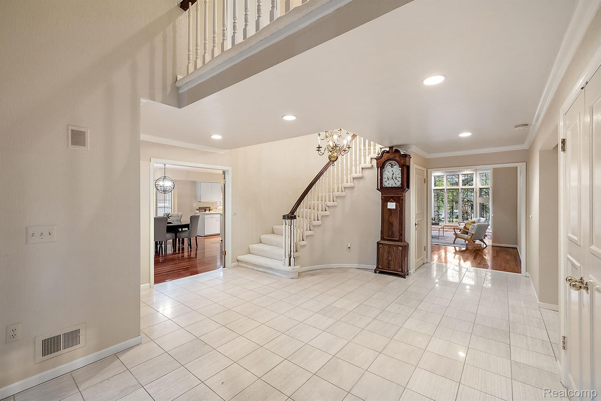 5584 PINE BROOKE COURT