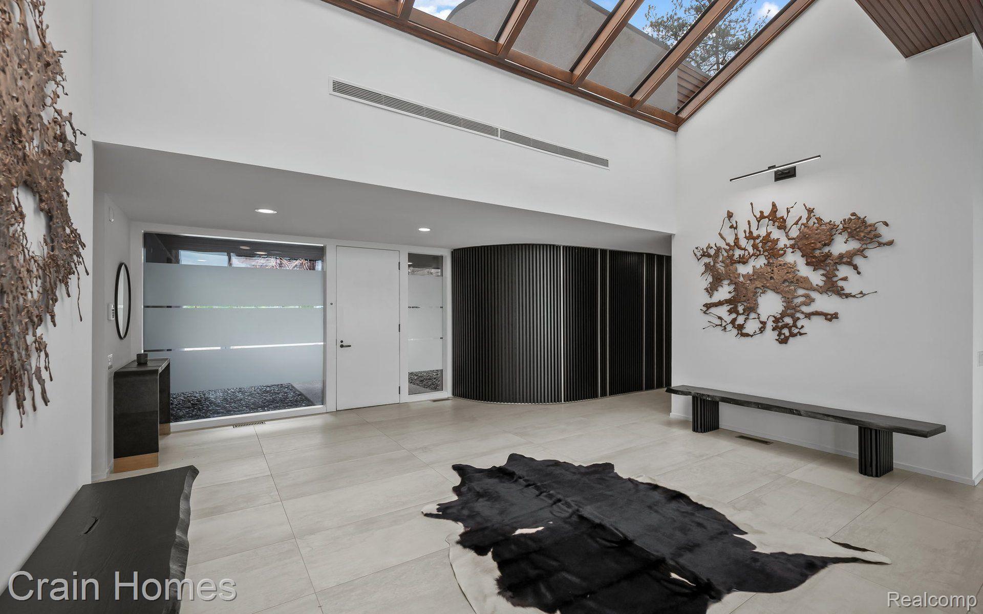3897 LAKELAND LANE