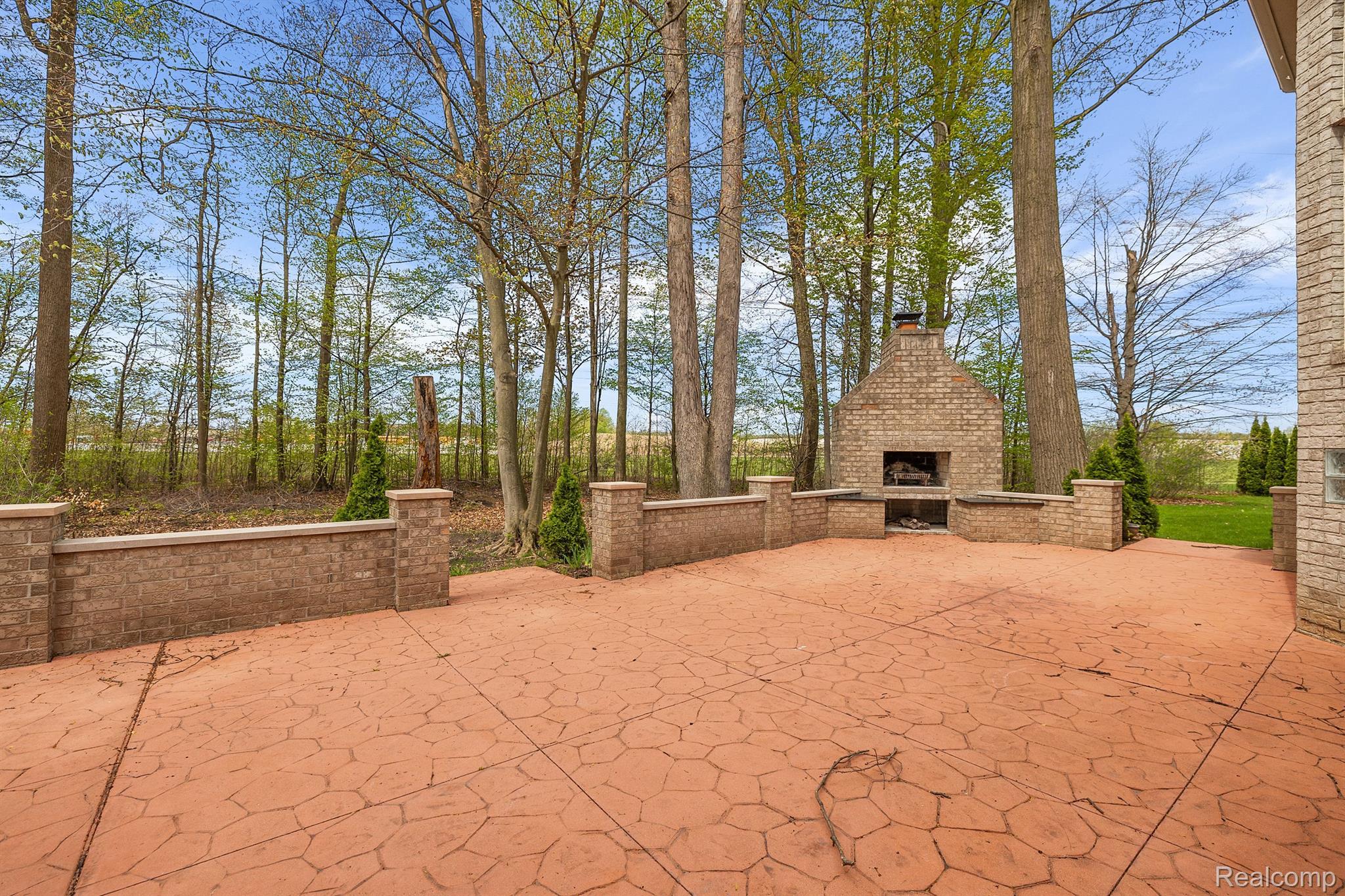 52041 LOON COURT