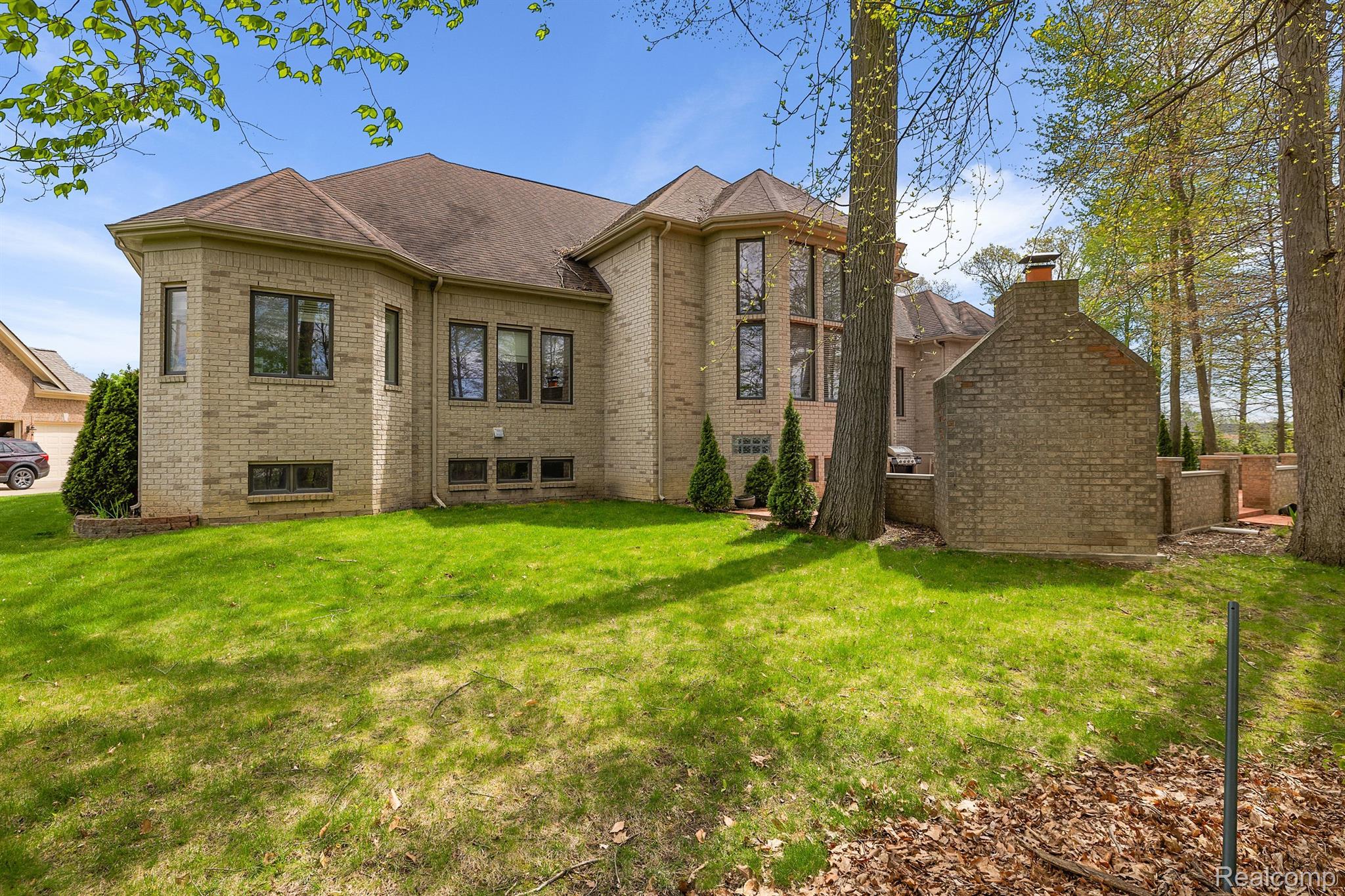 52041 LOON COURT