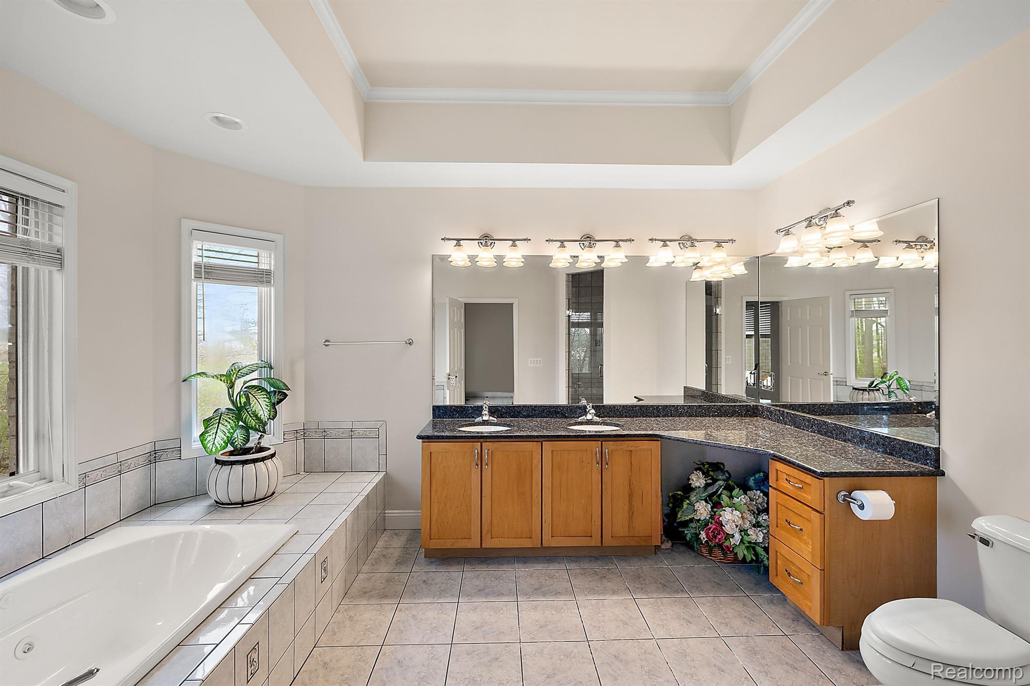 52041 LOON COURT