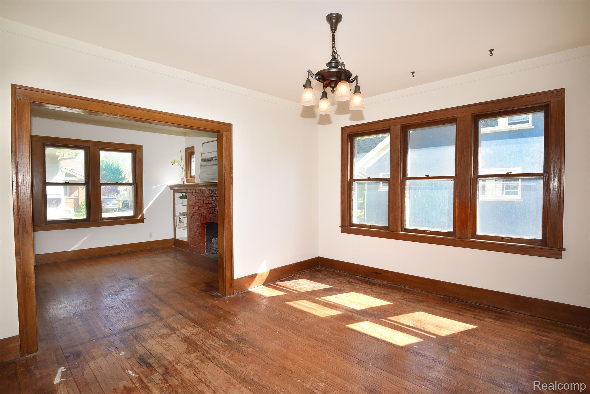 325 W LEWISTON AVENUE