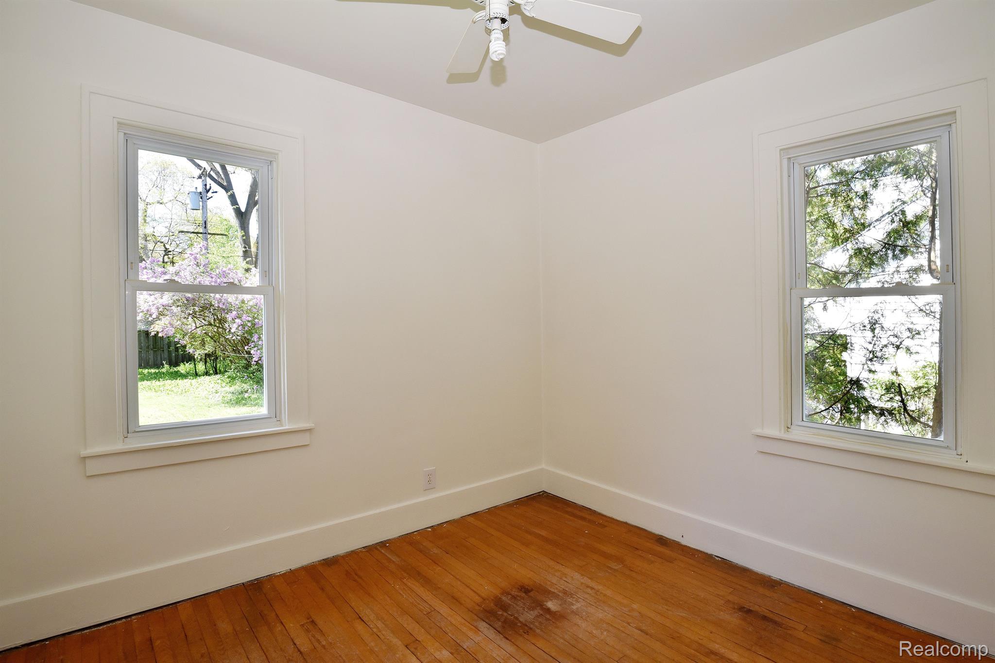 325 W LEWISTON AVENUE