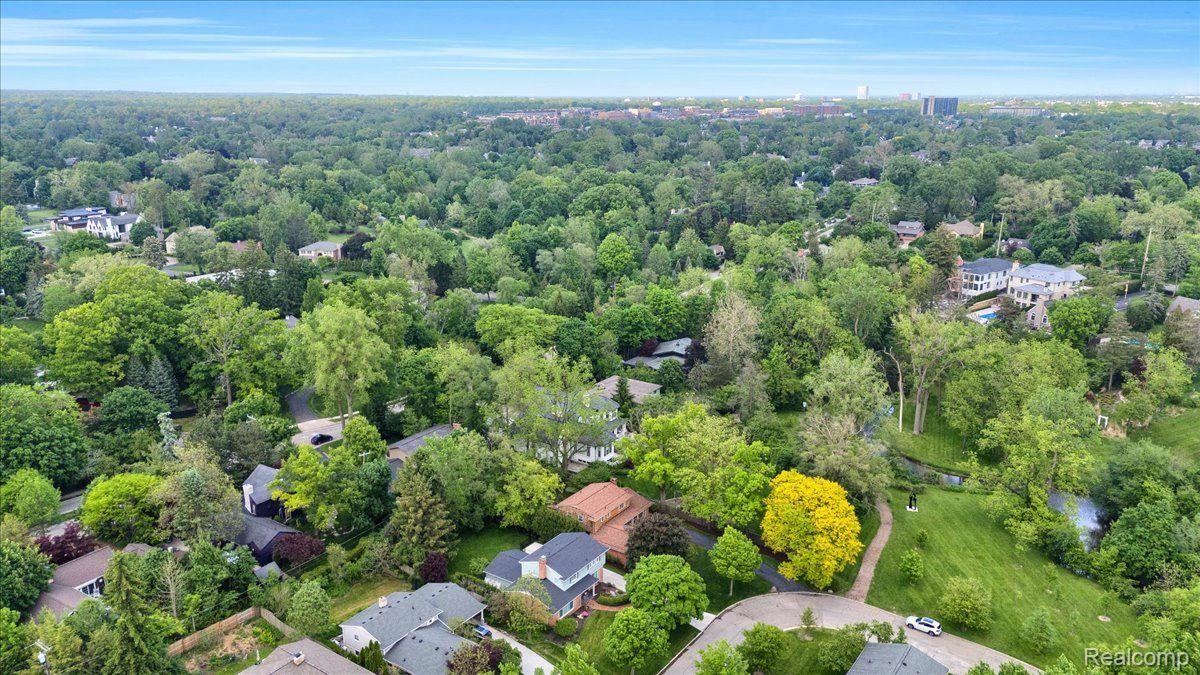 1400 FAIRWAY DRIVE