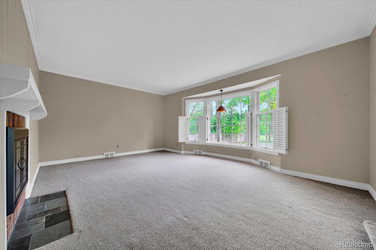 1400 FAIRWAY DRIVE