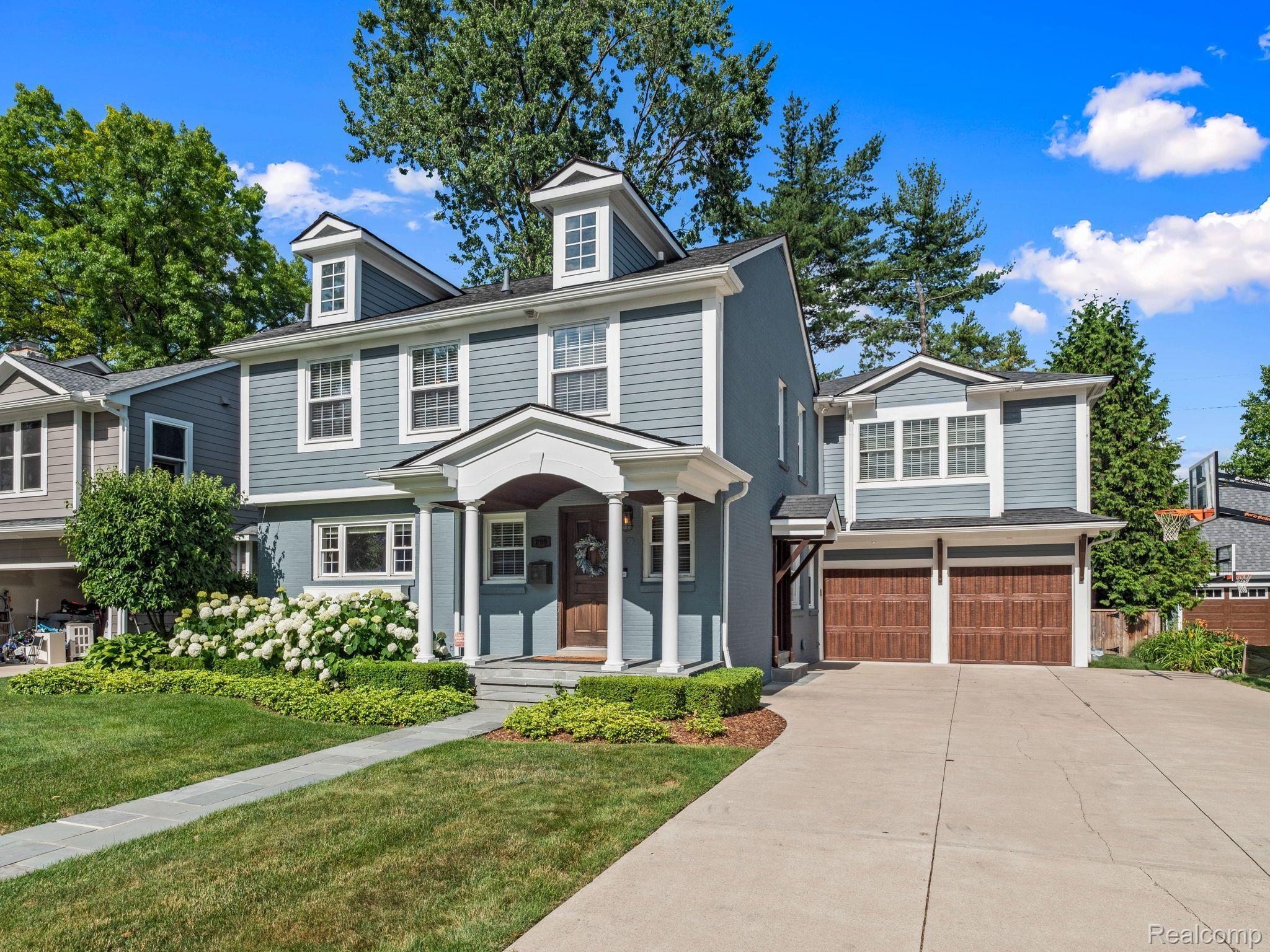 299 WESTCHESTER WAY