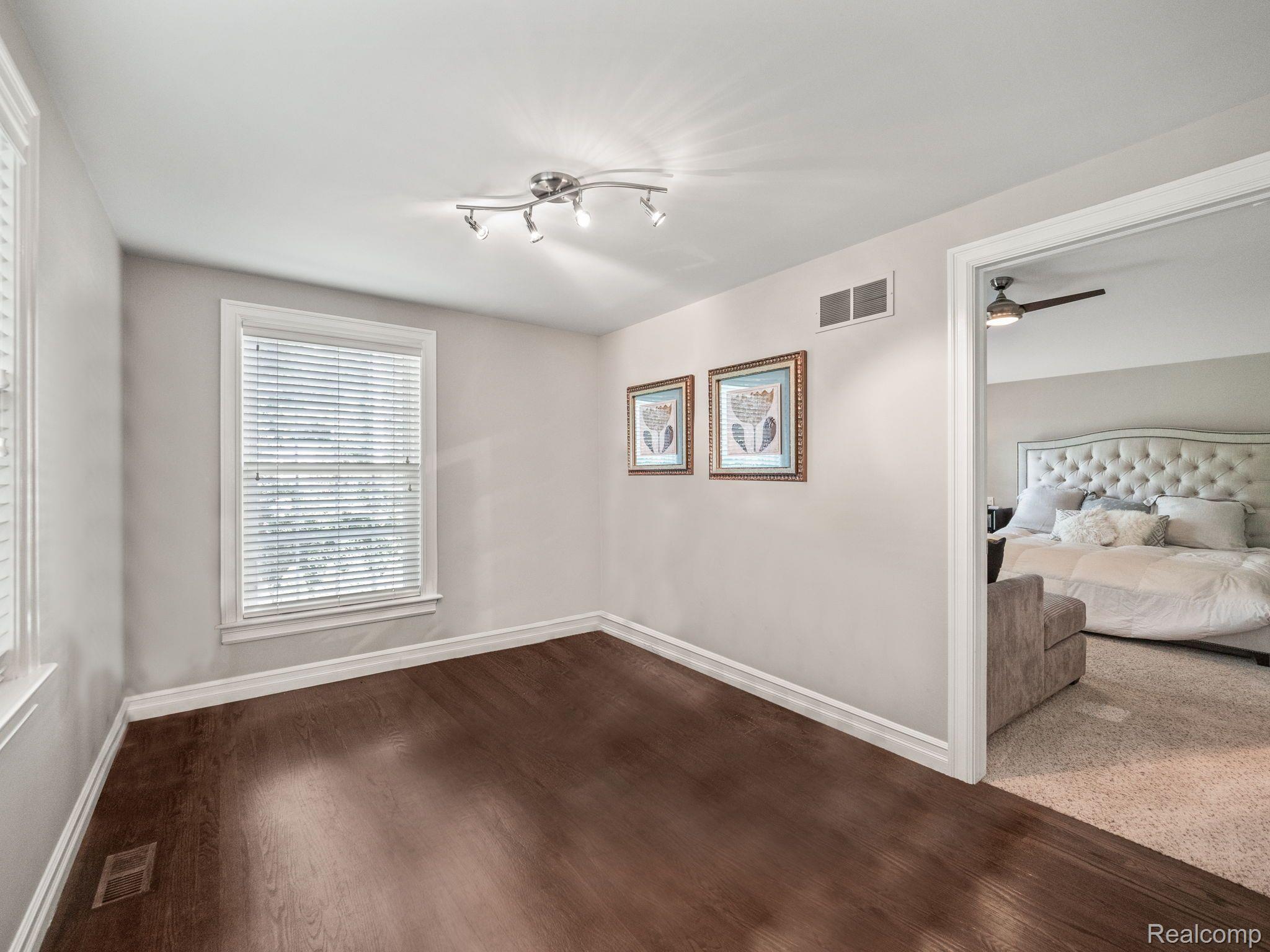299 WESTCHESTER WAY