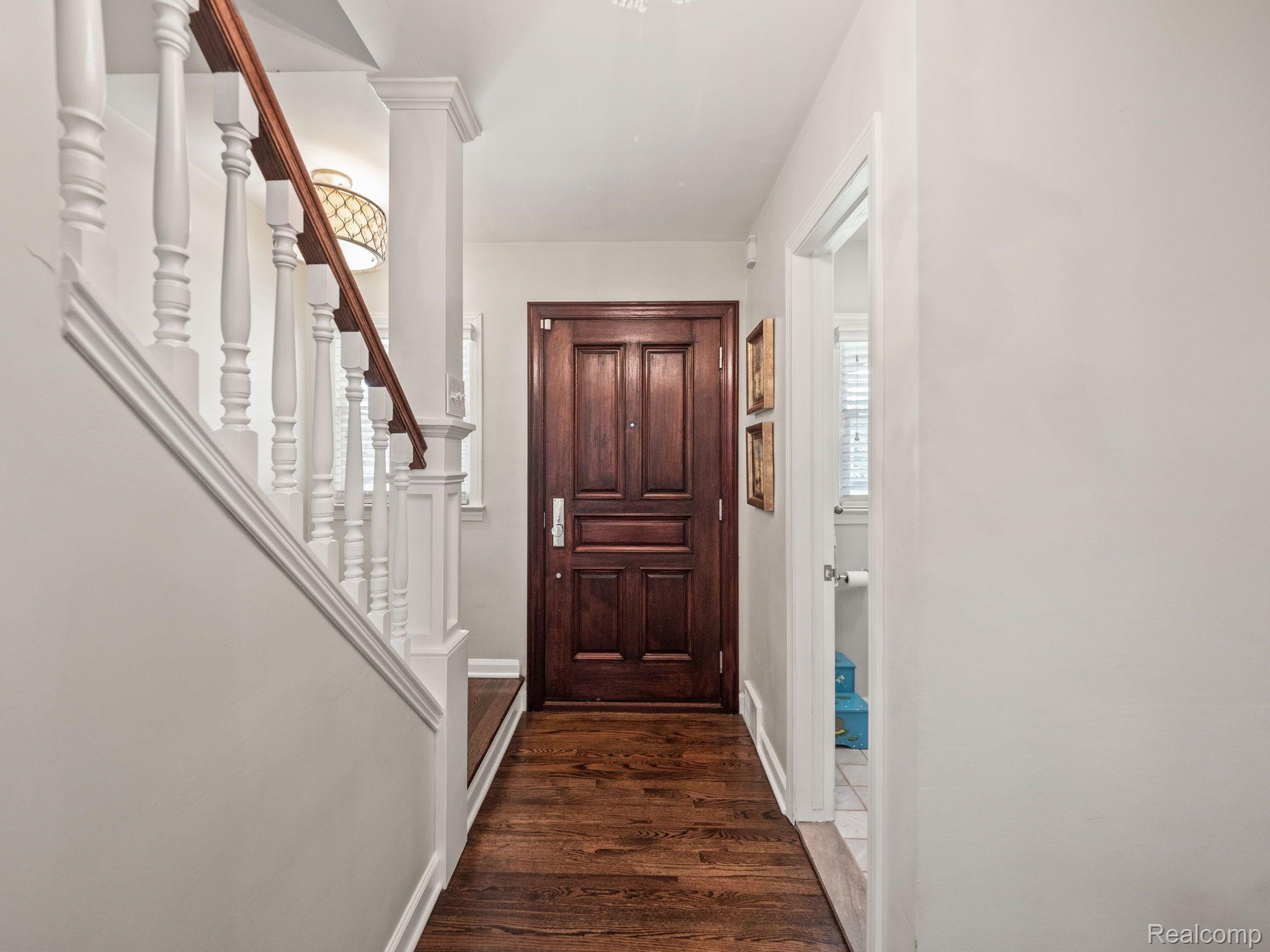 299 WESTCHESTER WAY