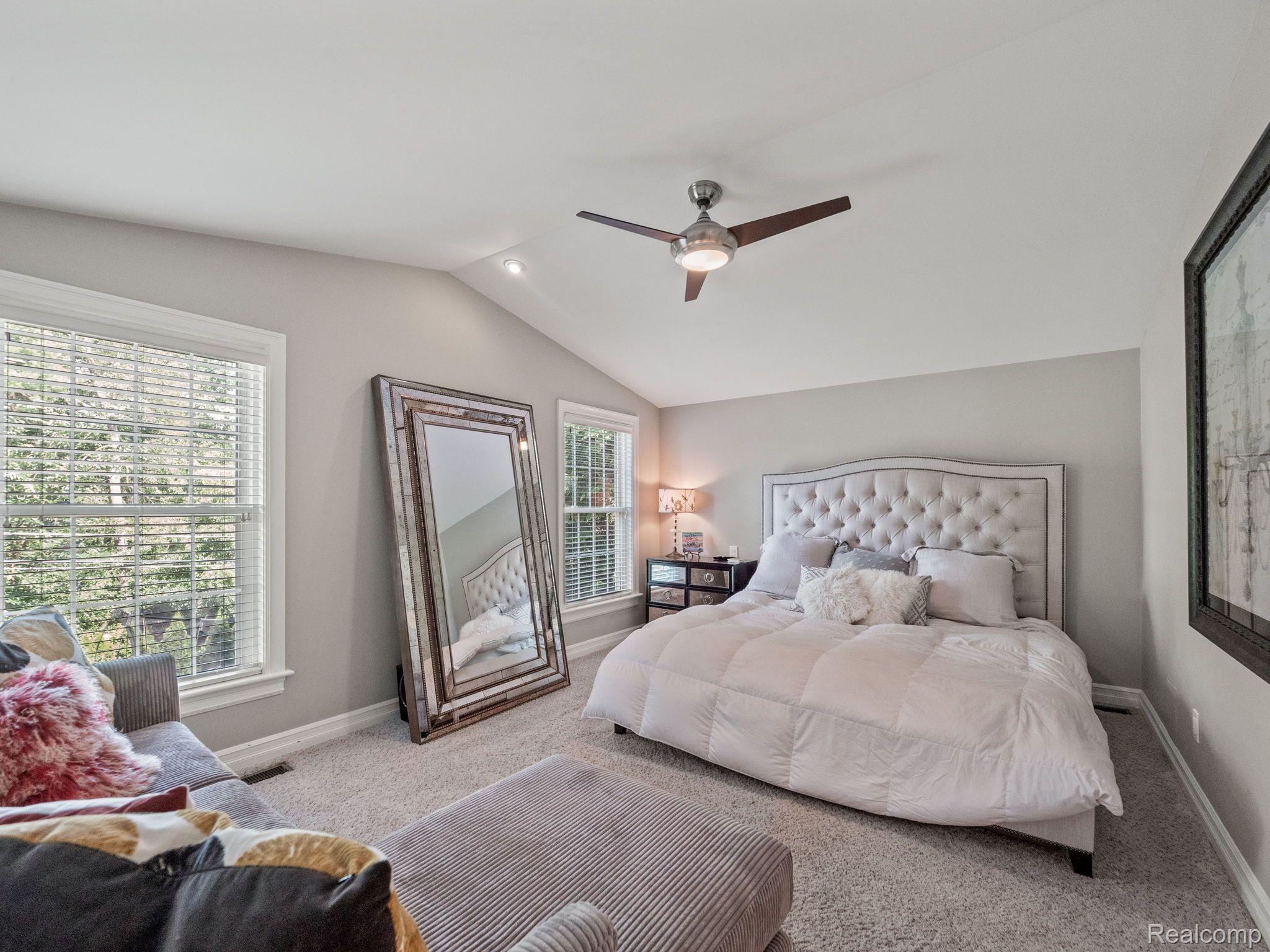 299 WESTCHESTER WAY