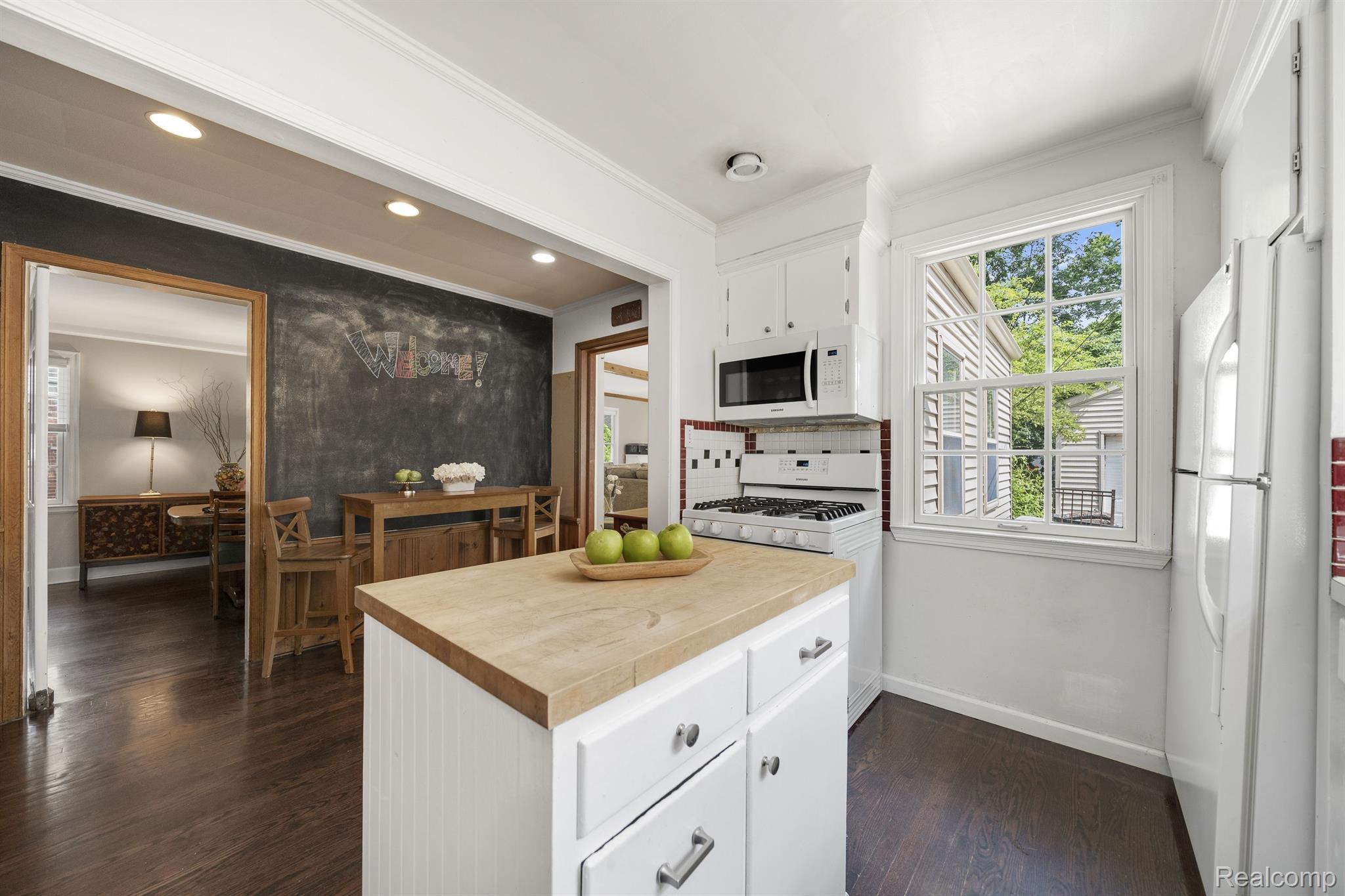 12924 SHERWOOD DRIVE