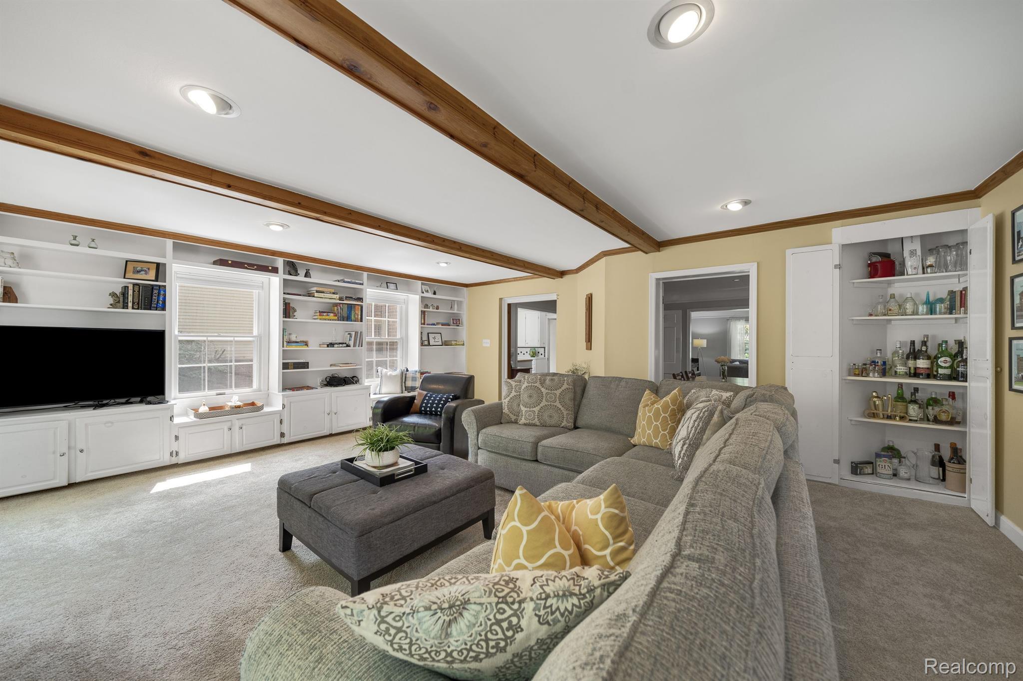 12924 SHERWOOD DRIVE