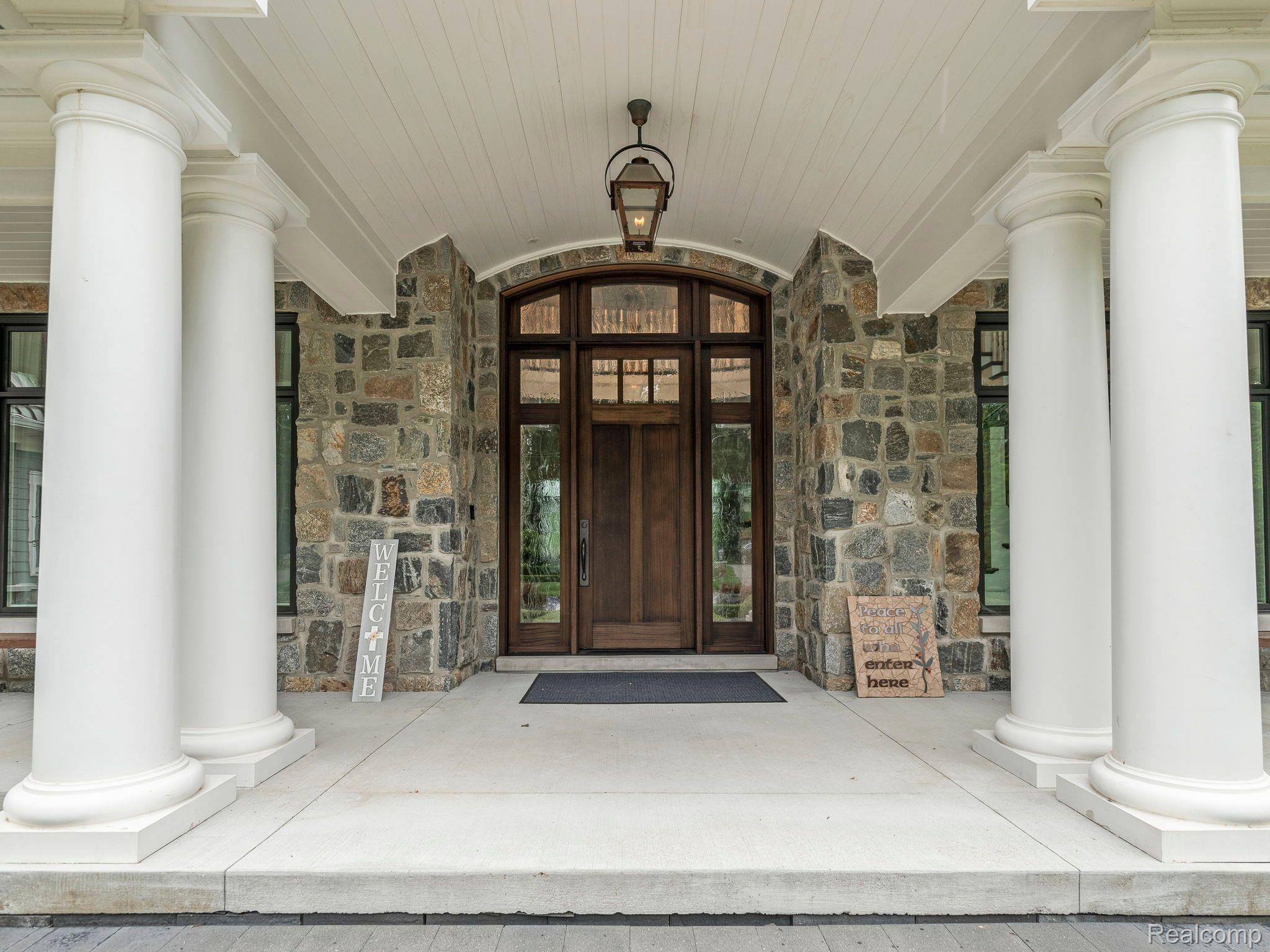300 LOWELL COURT