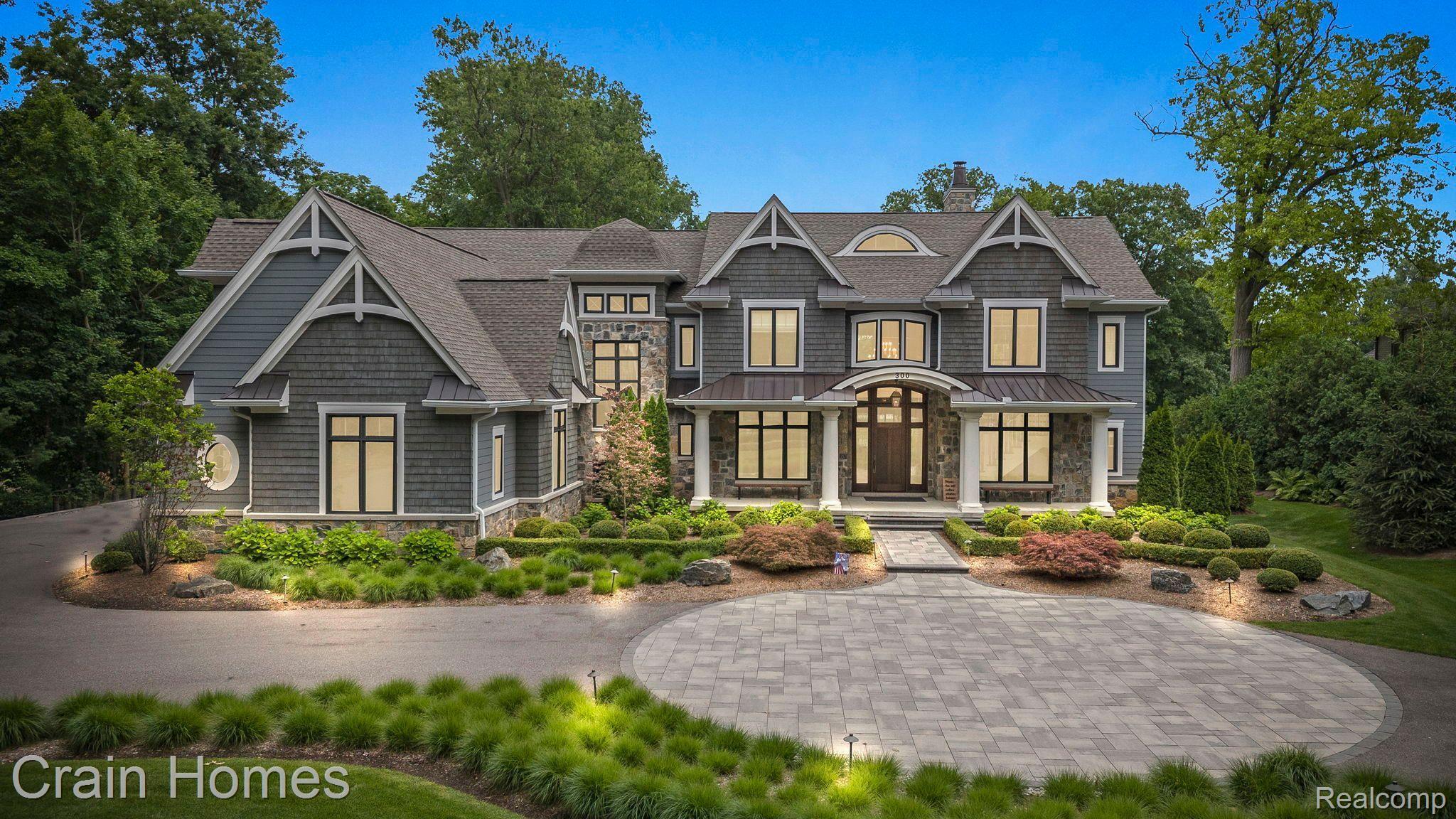 300 LOWELL COURT