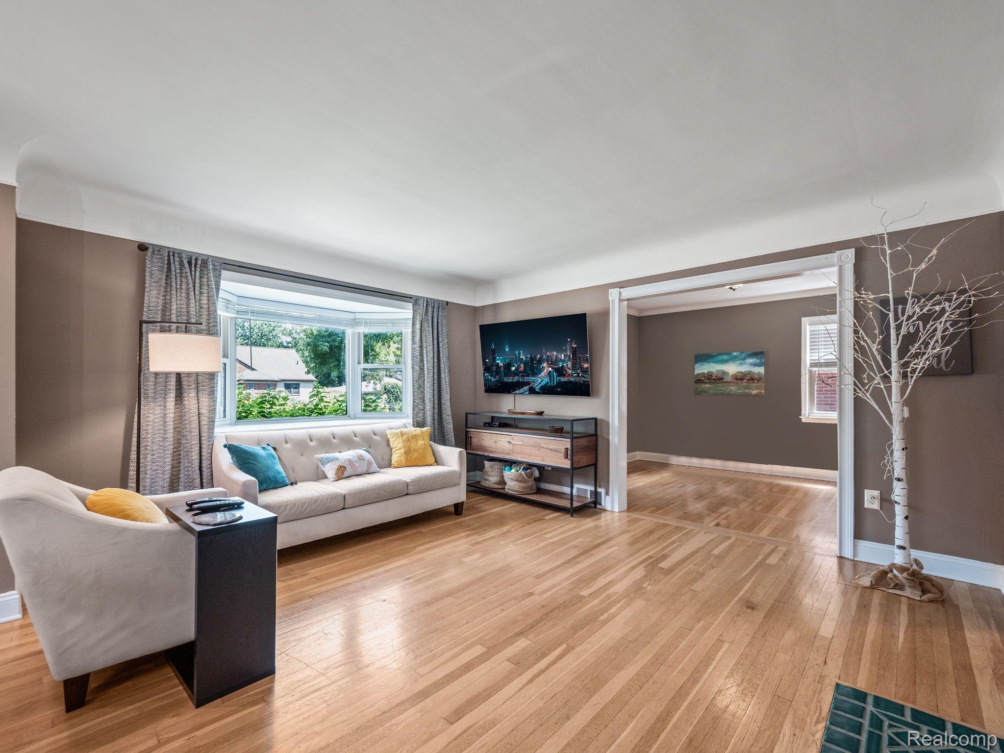 2806 PEMBROKE ROAD