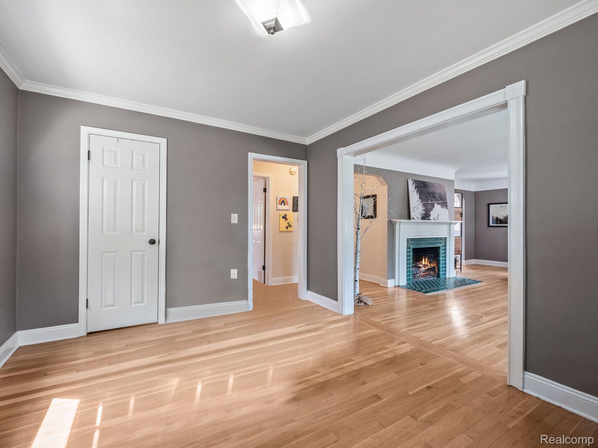 2806 PEMBROKE ROAD