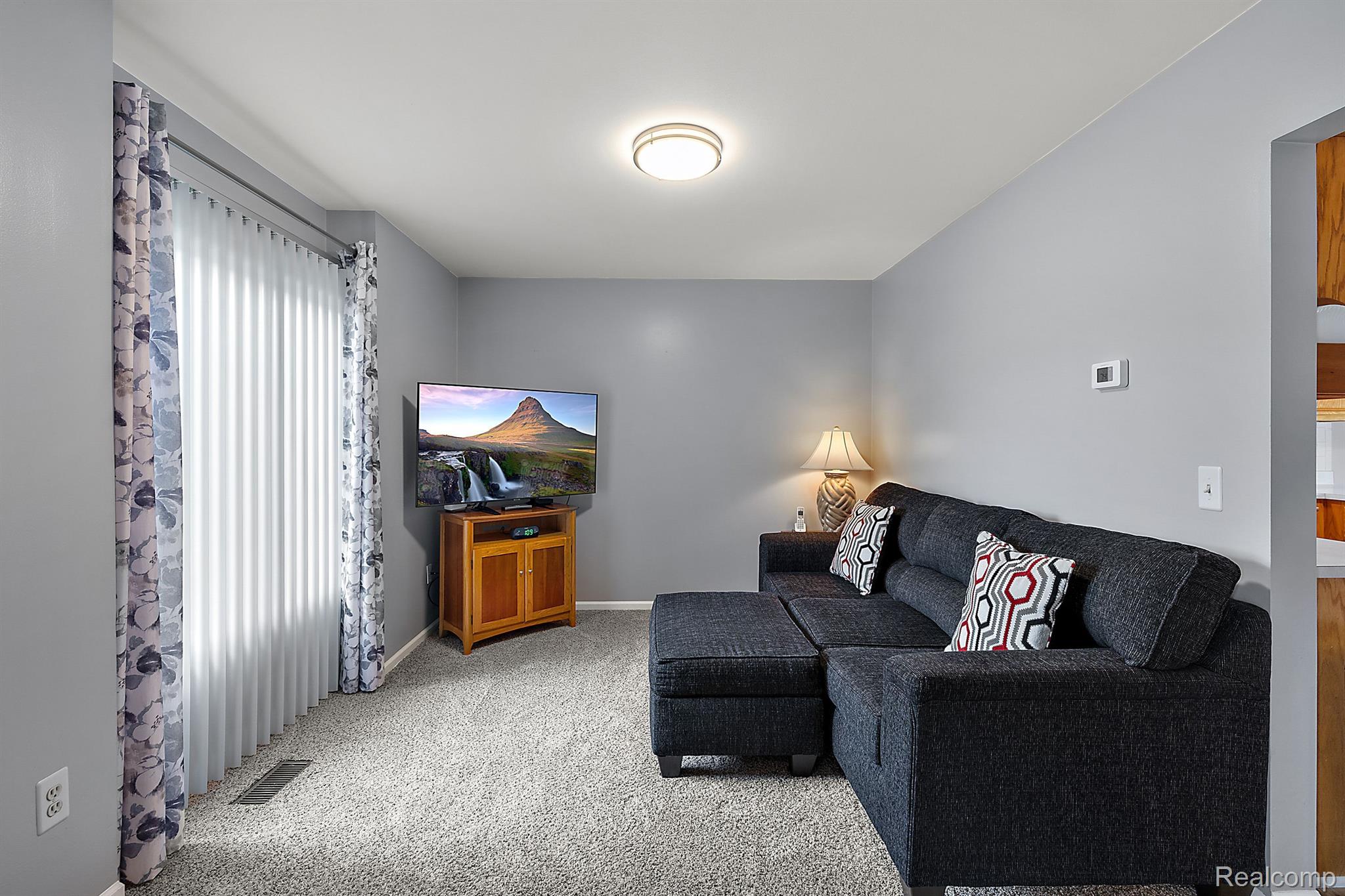 52696 MARY MARTIN DRIVE