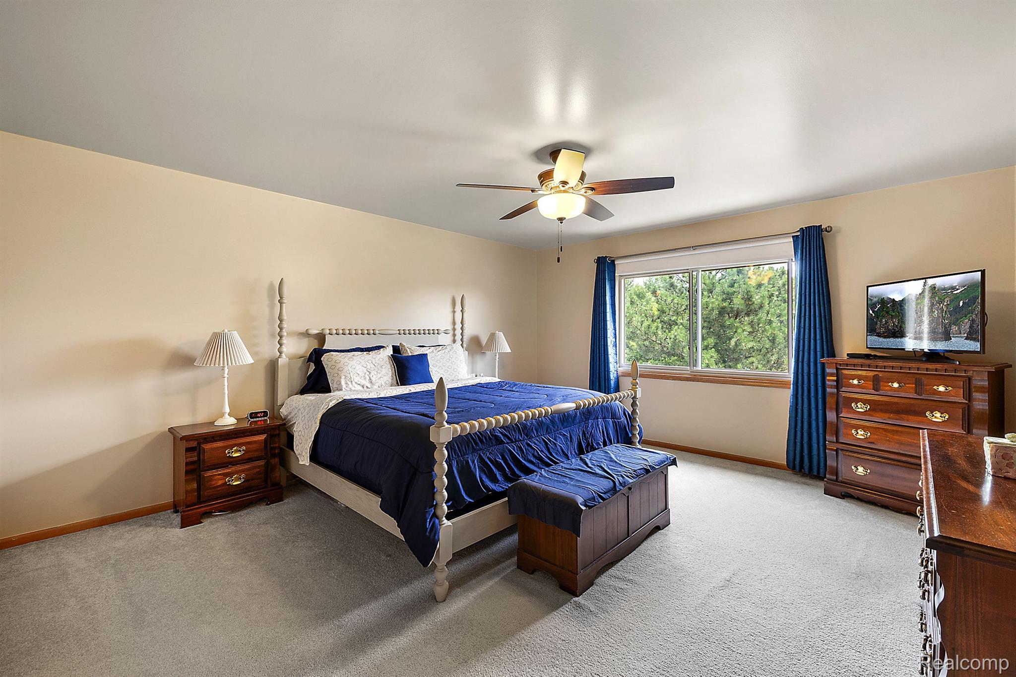 52696 MARY MARTIN DRIVE