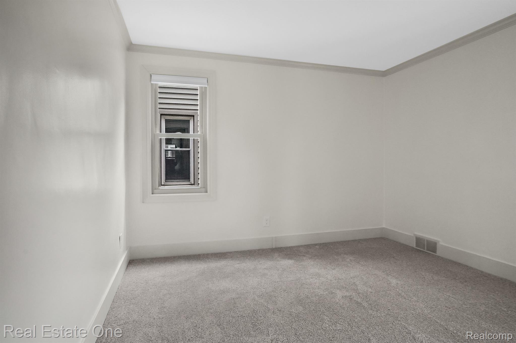 233 N EDISON AVENUE