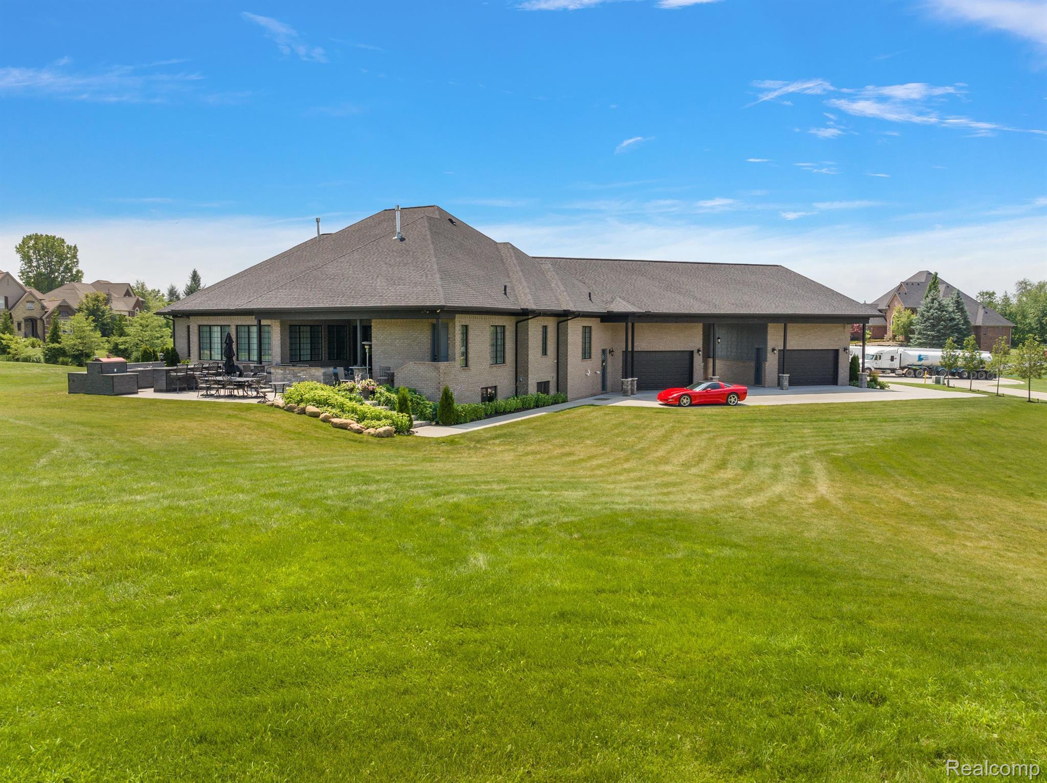 69356 LAKE POINT COURT