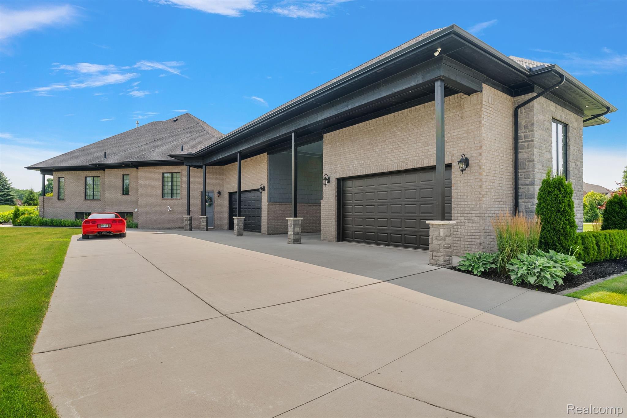 69356 LAKE POINT COURT